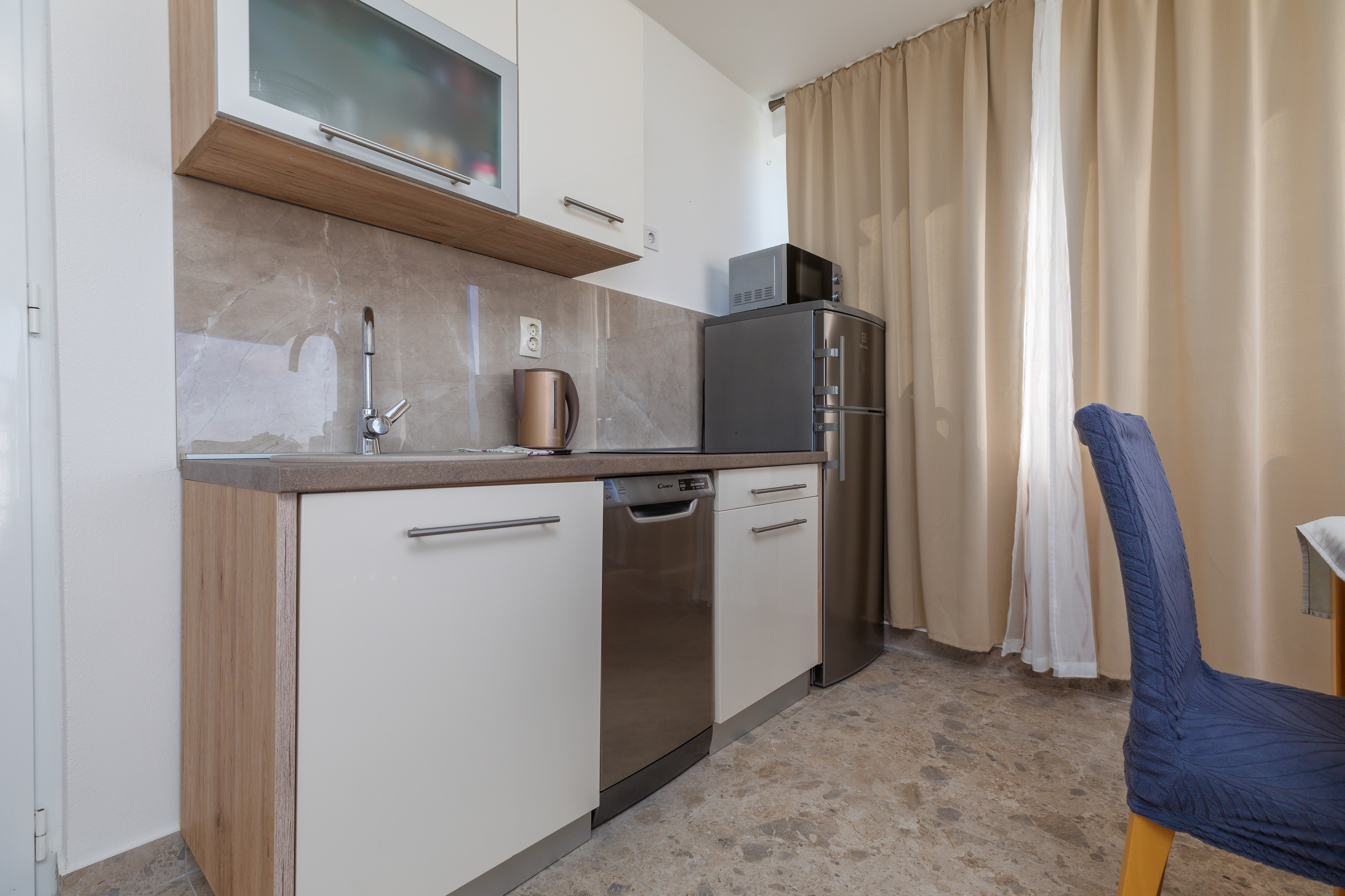Two bedroom apartment with terrace and sea view Tučepi, Makarska (A-22656-a)