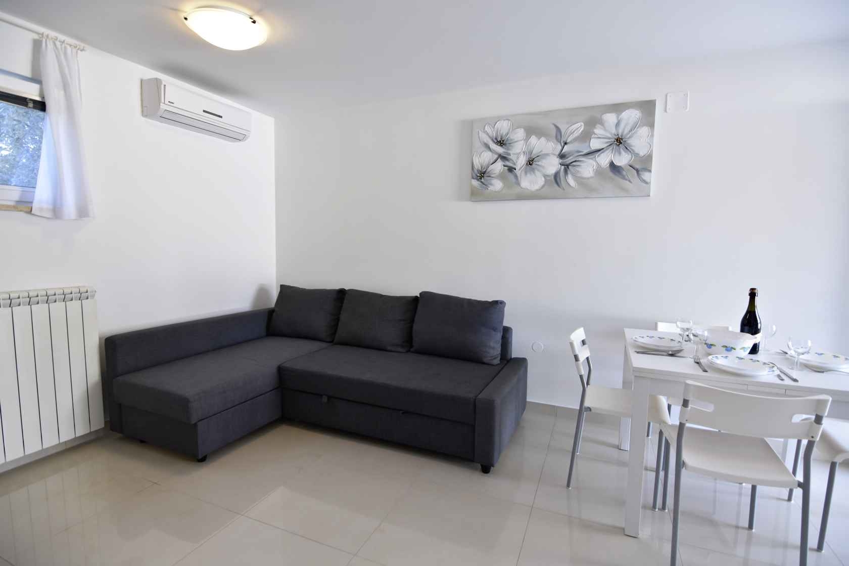 One bedroom apartment with terrace Zambratija, Umag (A-22658-a)