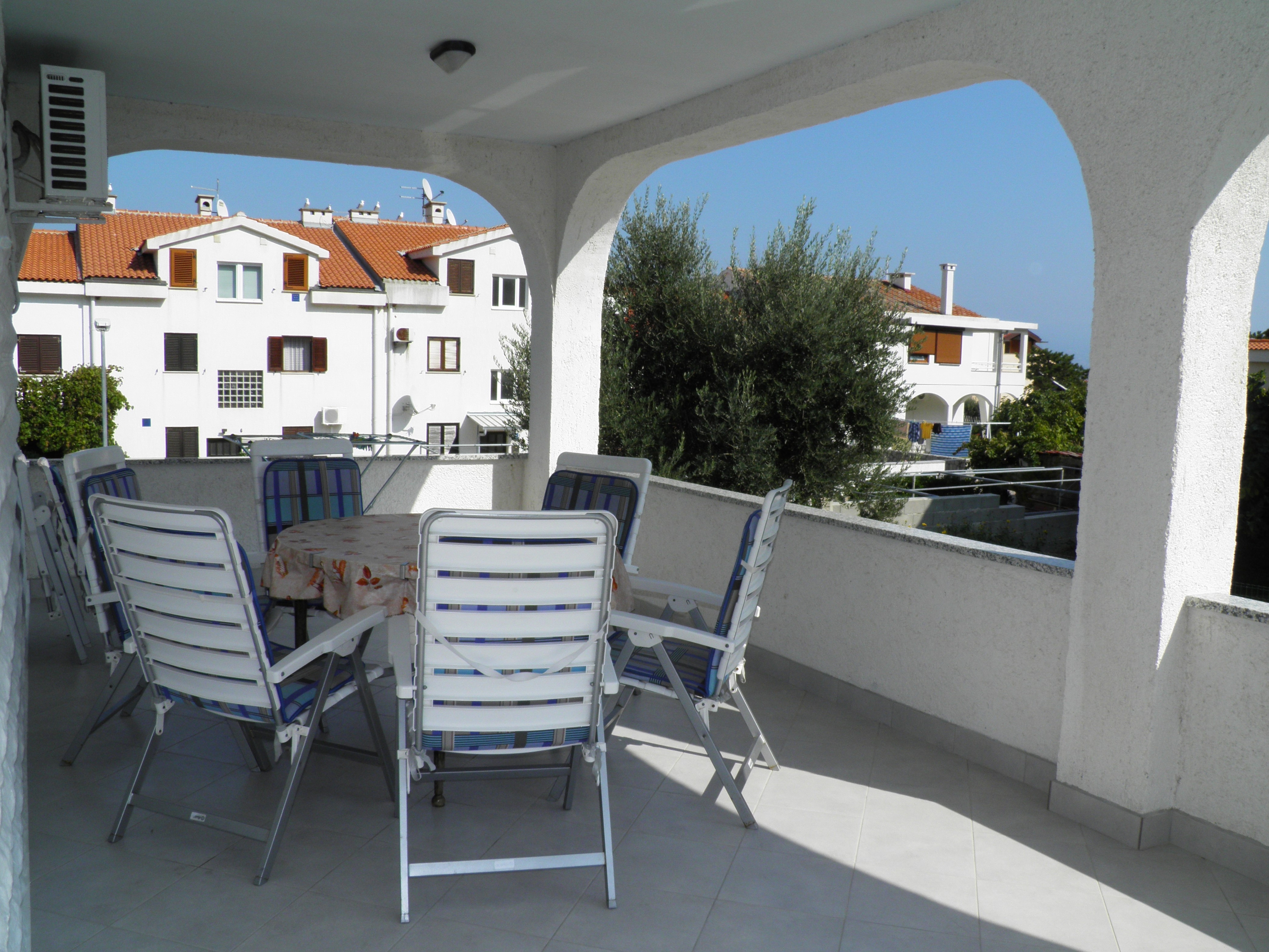 Three bedroom apartment with terrace Baška, Krk (A-22662-c) Three bedroom apartment with terrace Baška, Krk (A-22662-c)