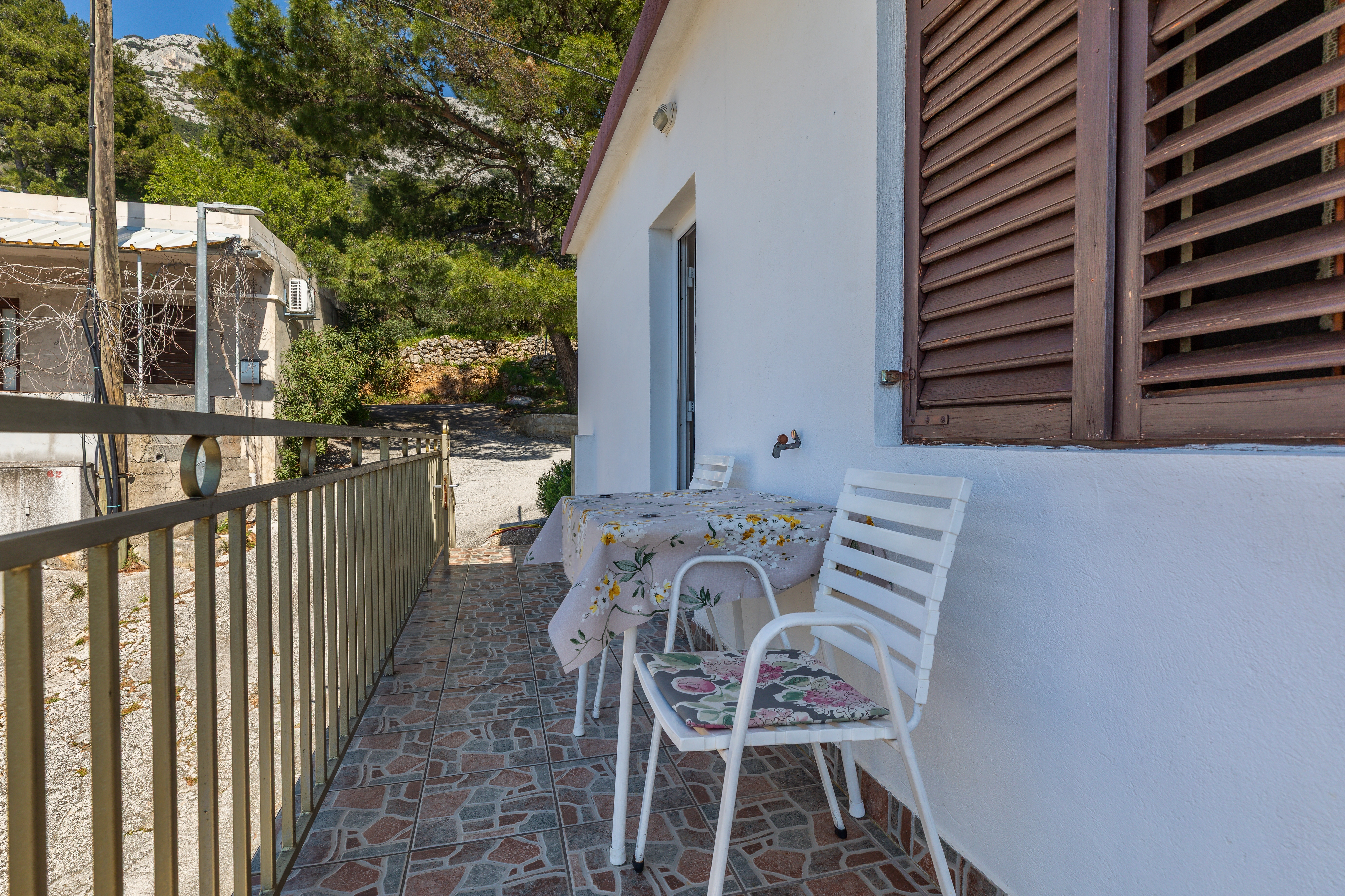 Studio flat with balcony and sea view Brela, Makarska  AS-a
