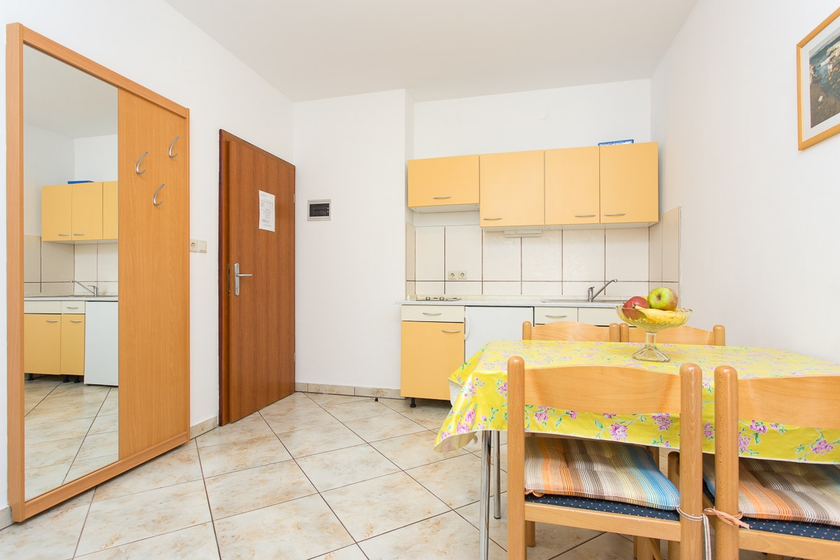 Two bedroom apartment with terrace Baška, Krk (A-22681-b)