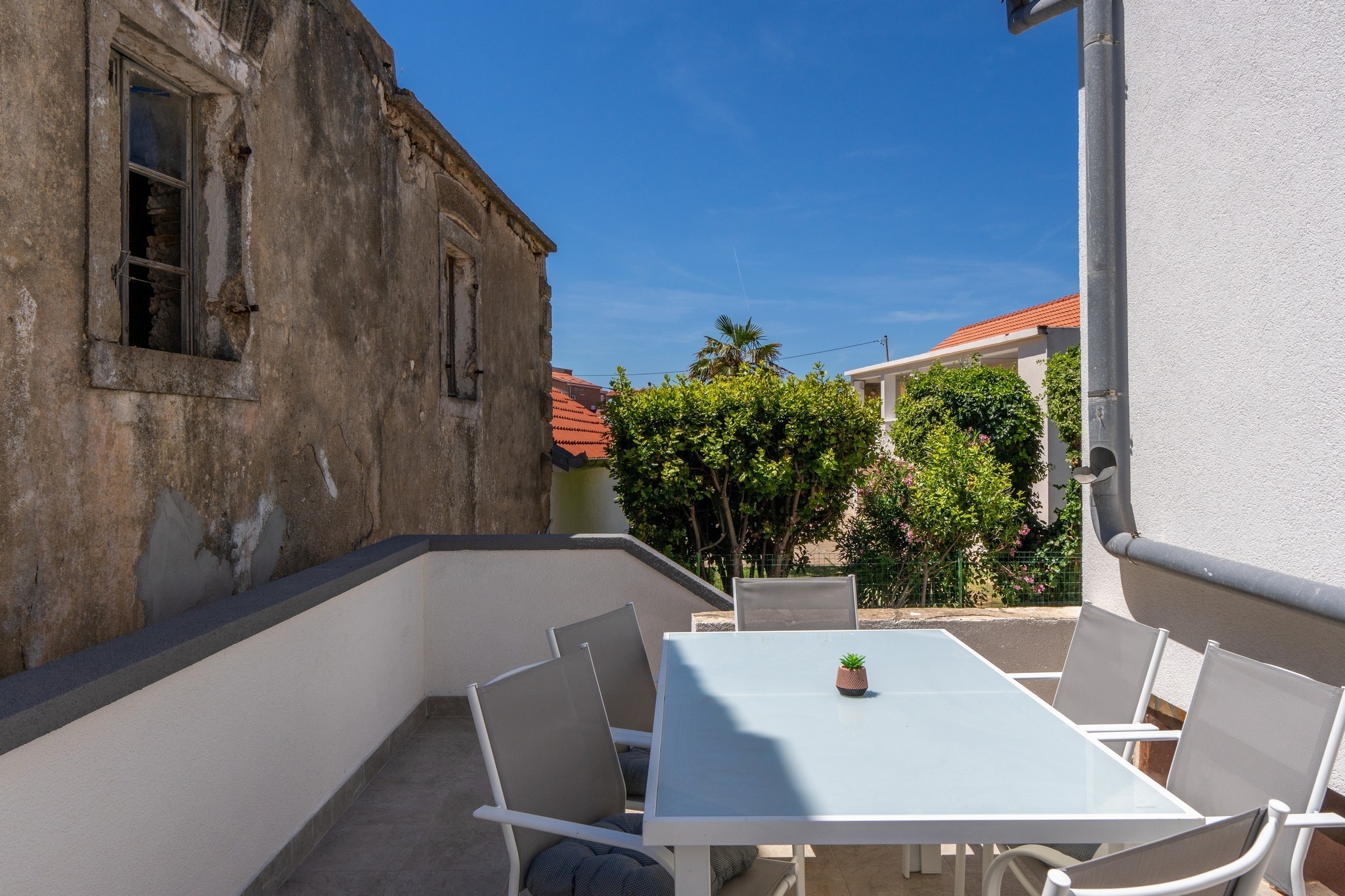 Three bedroom apartment with terrace Vir  A-a
