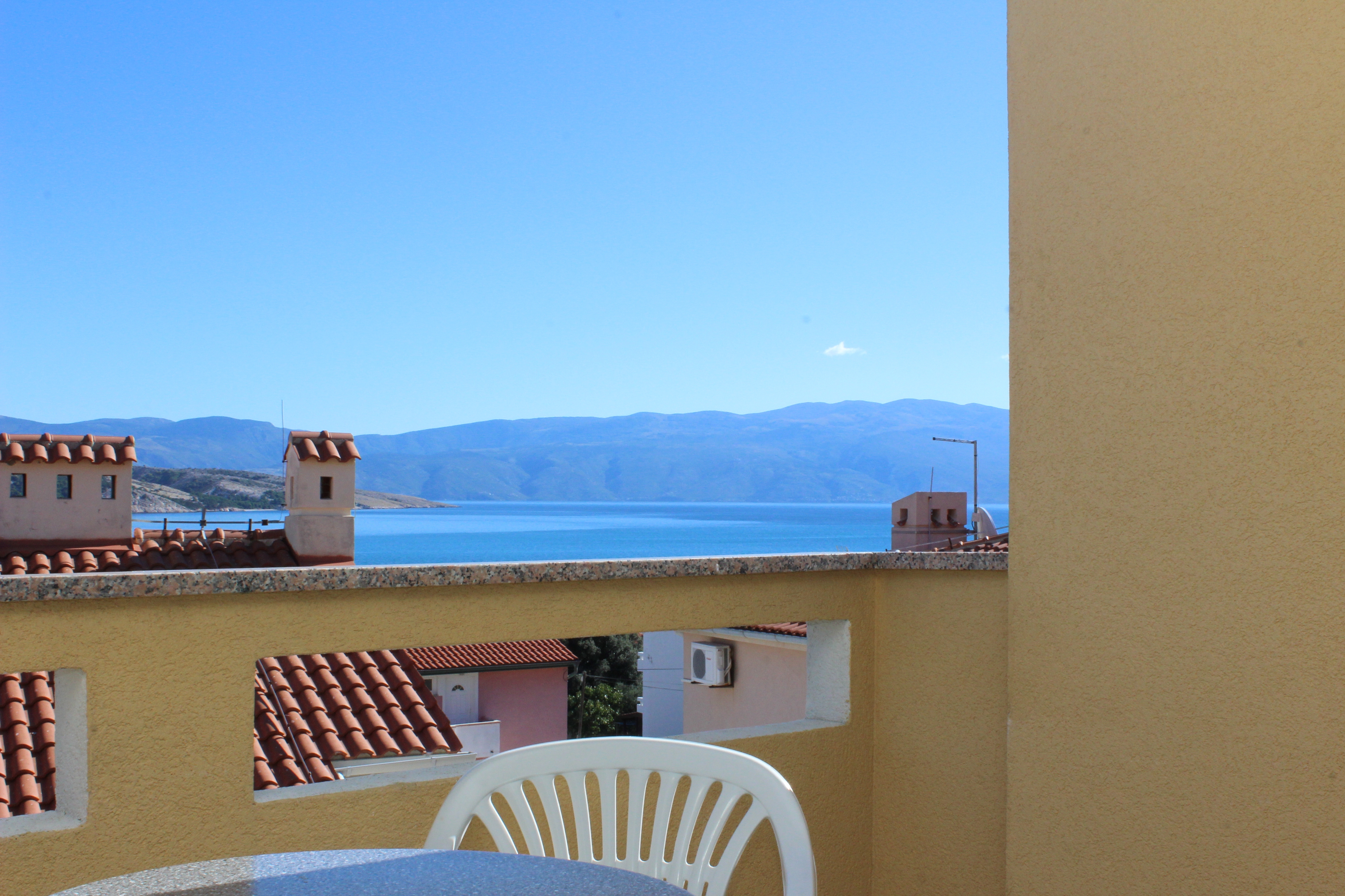 Two bedroom apartment with balcony and sea view Baška, Krk (A-22687-f) Two bedroom apartment with balcony and sea view Baška, Krk (A-22687-f)