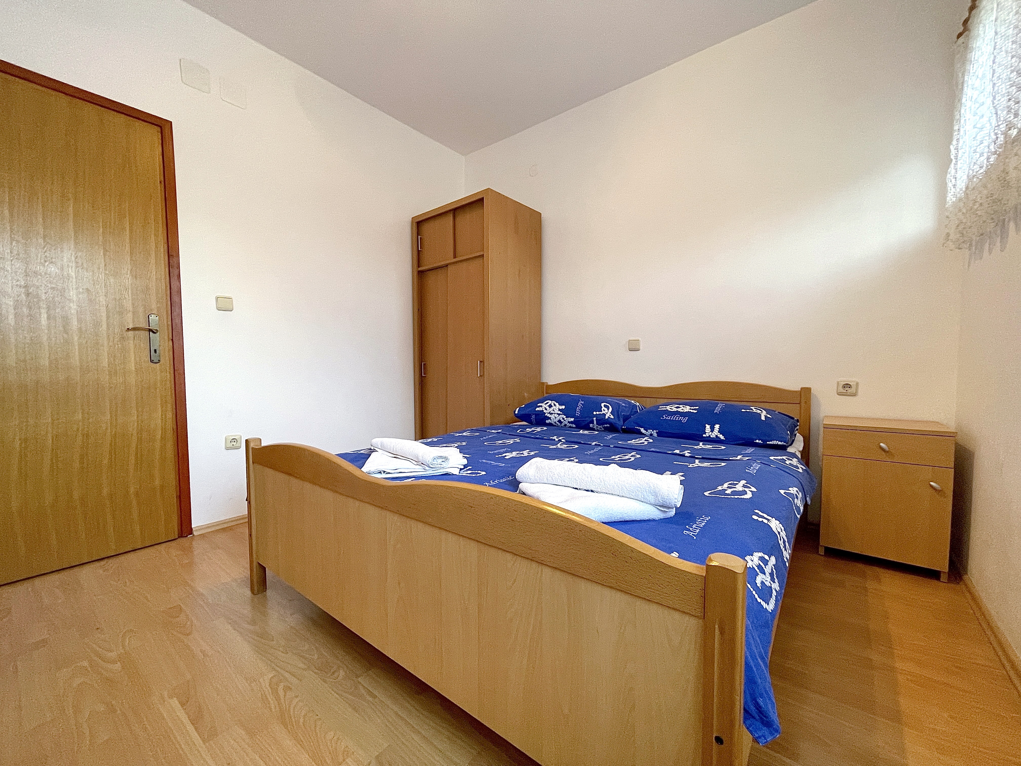 Two bedroom apartment with balcony and sea view Baška, Krk  A-f