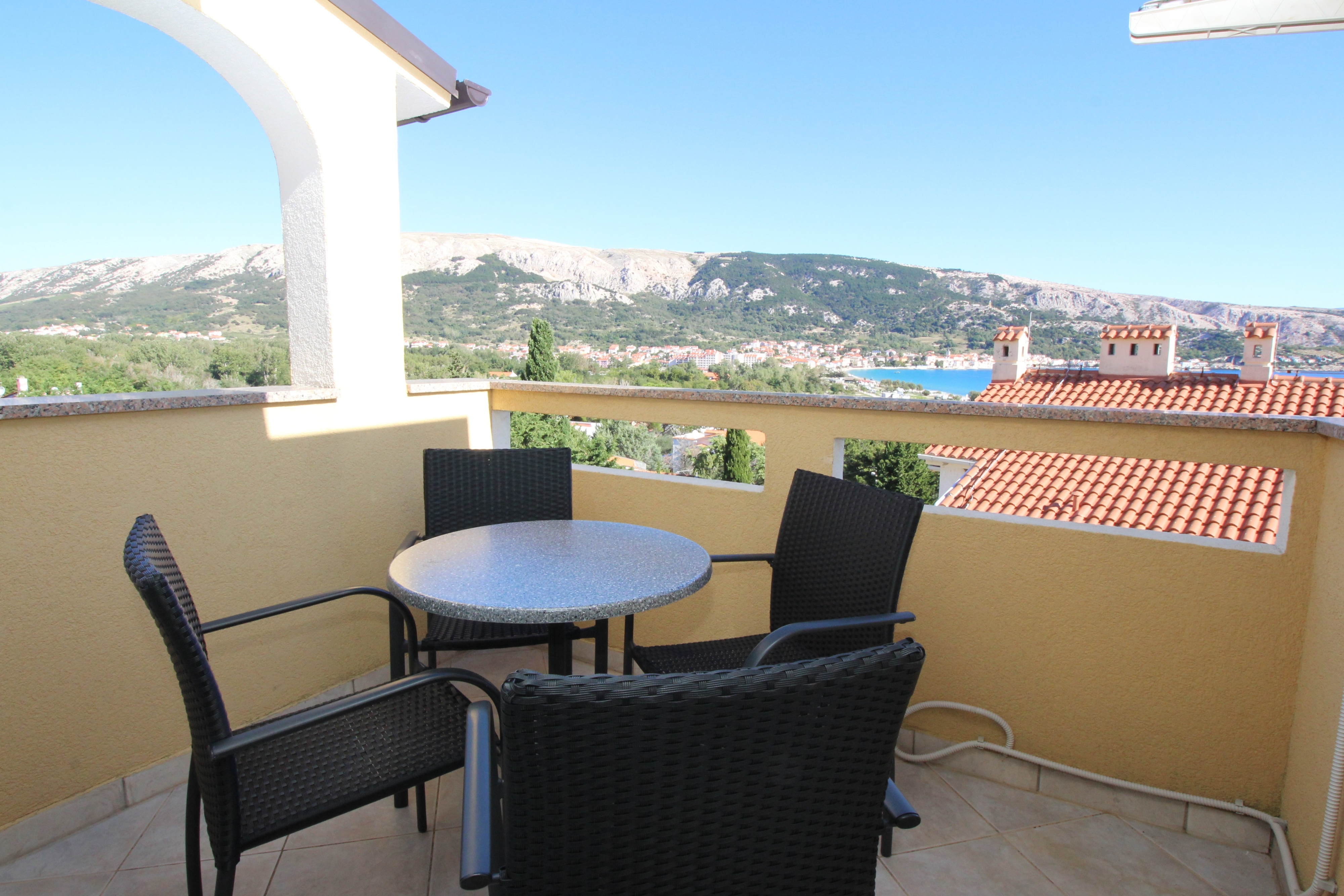 Two bedroom apartment with balcony Baška, Krk  A-g