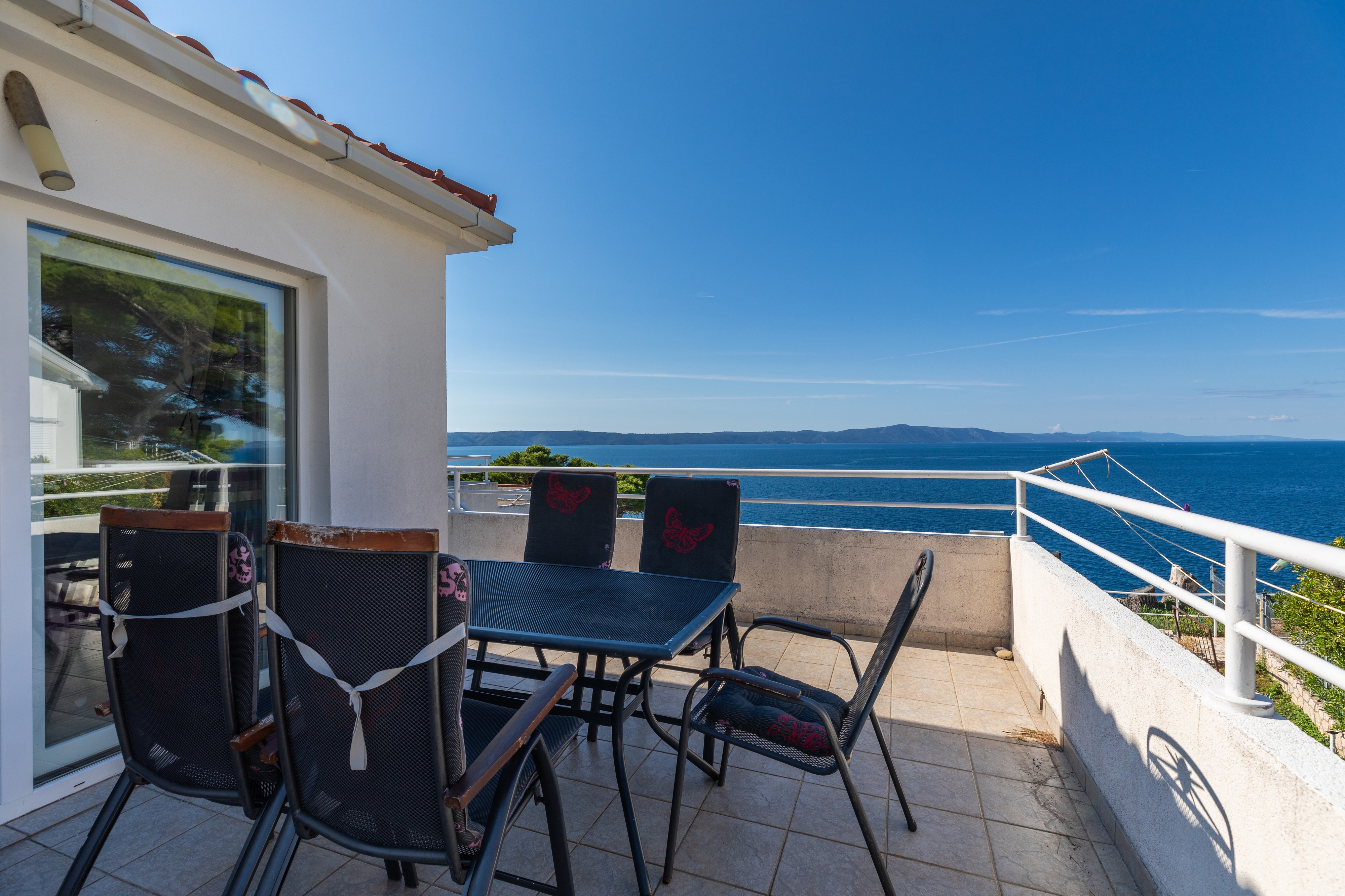 One bedroom apartment with terrace and sea view Igrane, Makarska (A-22690-a) One bedroom apartment with terrace and sea view Igrane, Makarska (A-22690-a)
