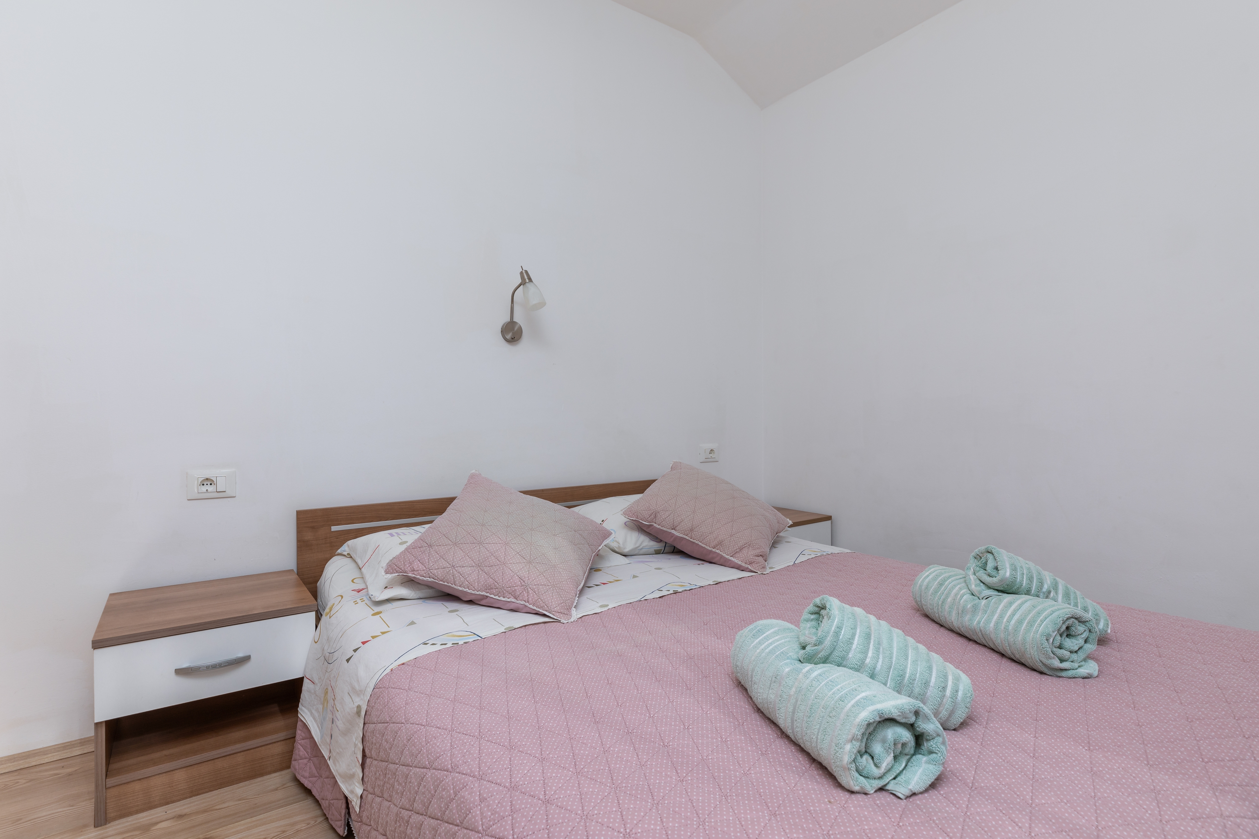 Two bedroom apartment with balcony and sea view Igrane, Makarska  A-b