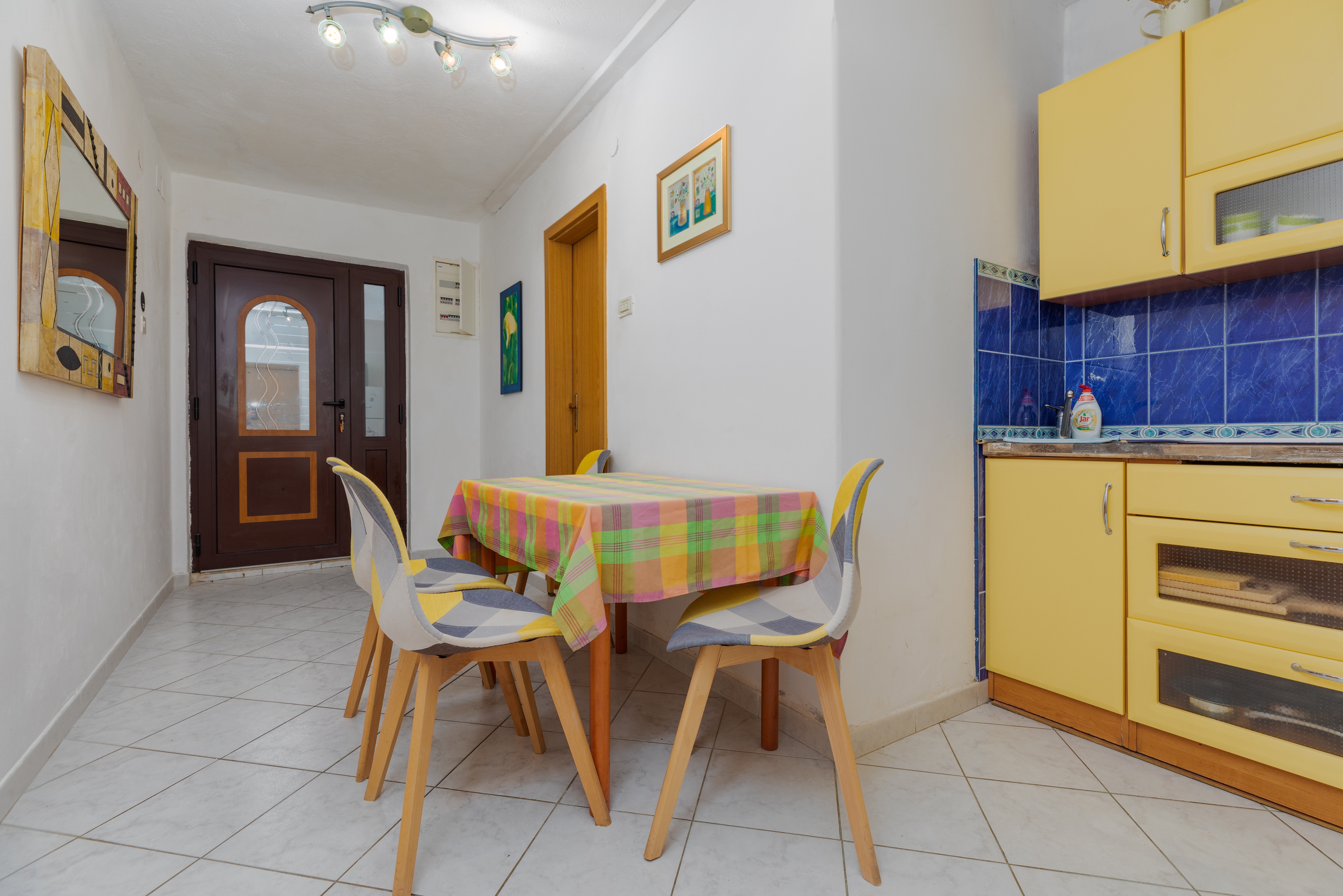 Two bedroom apartment with terrace and sea view Igrane, Makarska (A-22690-c) Two bedroom apartment with terrace and sea view Igrane, Makarska (A-22690-c)