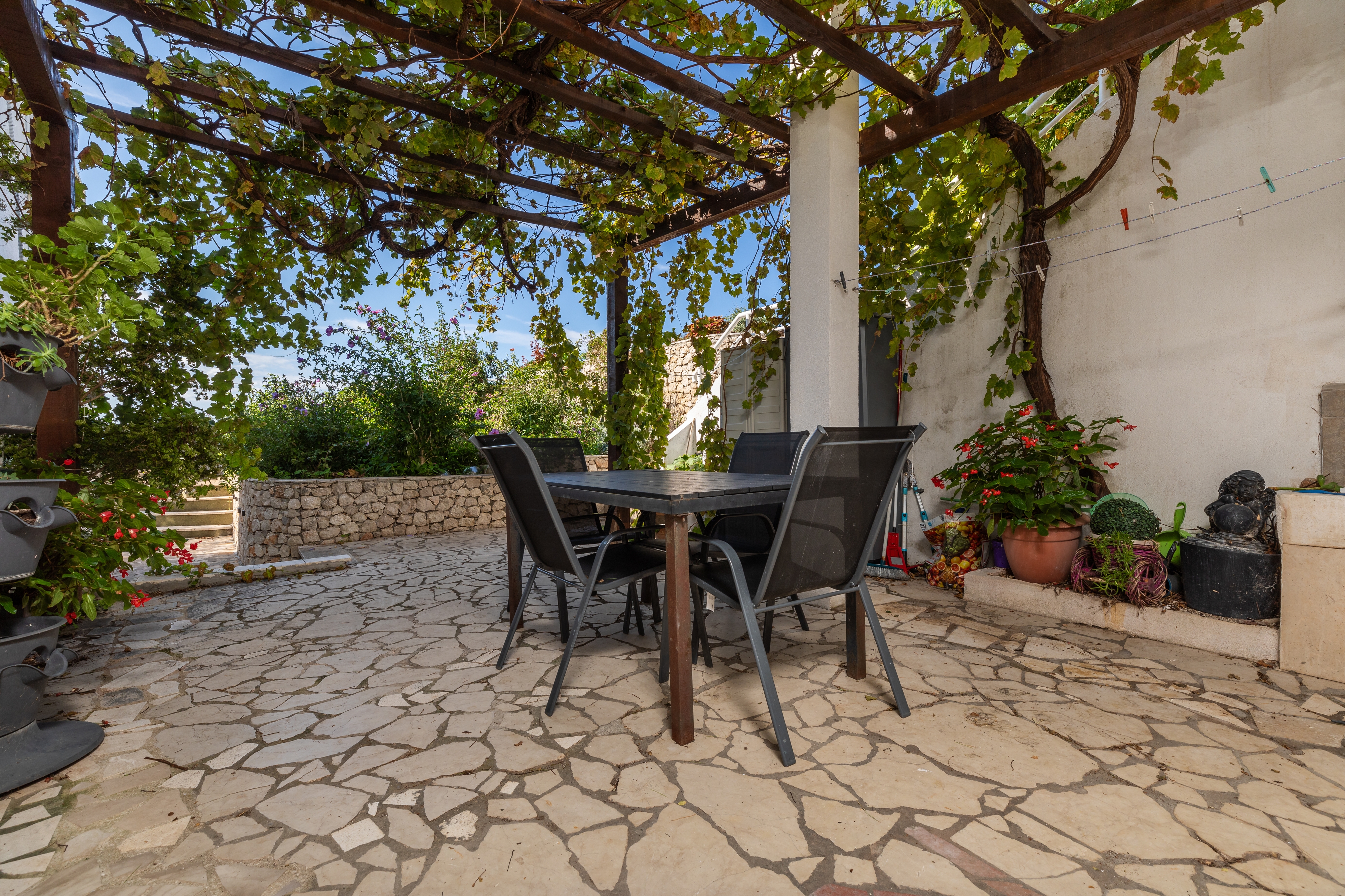 Two bedroom apartment with terrace and sea view Igrane, Makarska  A-c