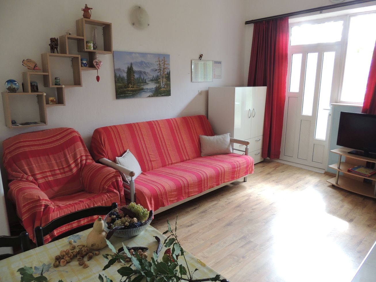 One bedroom apartment with terrace Marina, Trogir (A-22691-a)