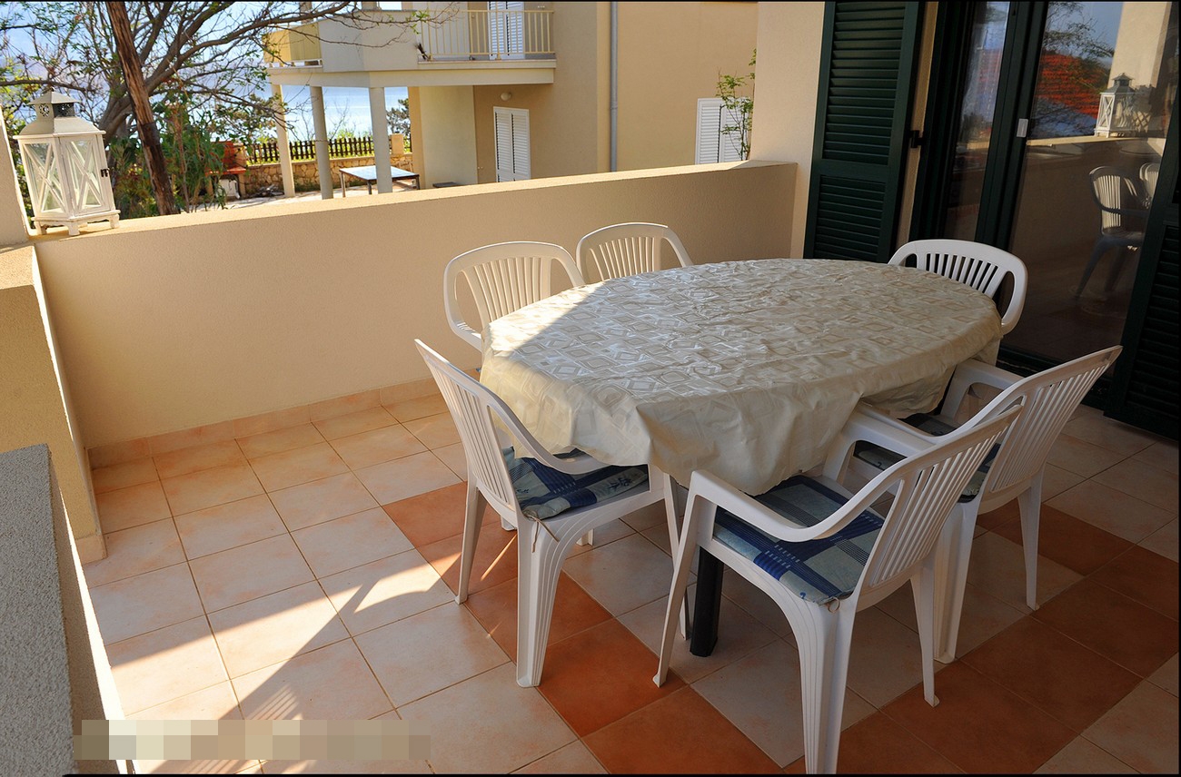 Two bedroom apartment with terrace and sea view Bošana, Pag  A-a