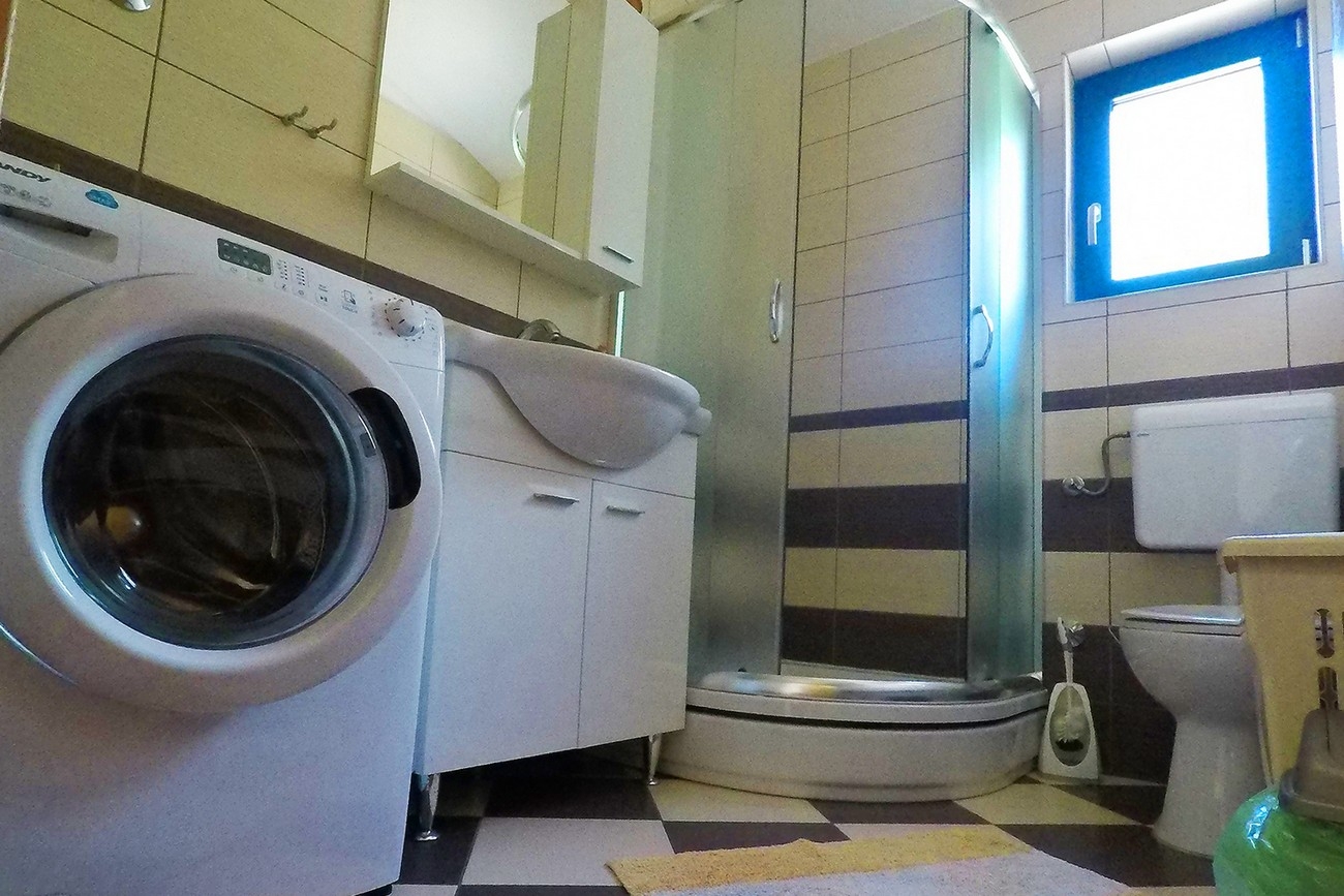 Two bedroom apartment with terrace and sea view Bošana, Pag  A-c