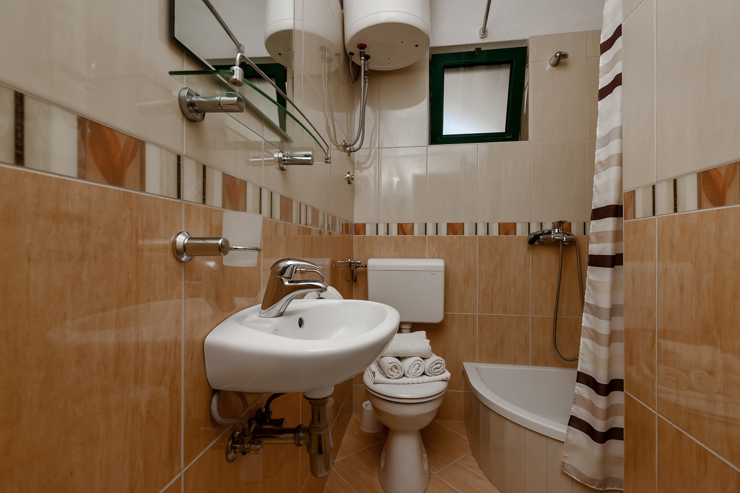 Two bedroom apartment with balcony and sea view Drašnice, Makarska  A-a