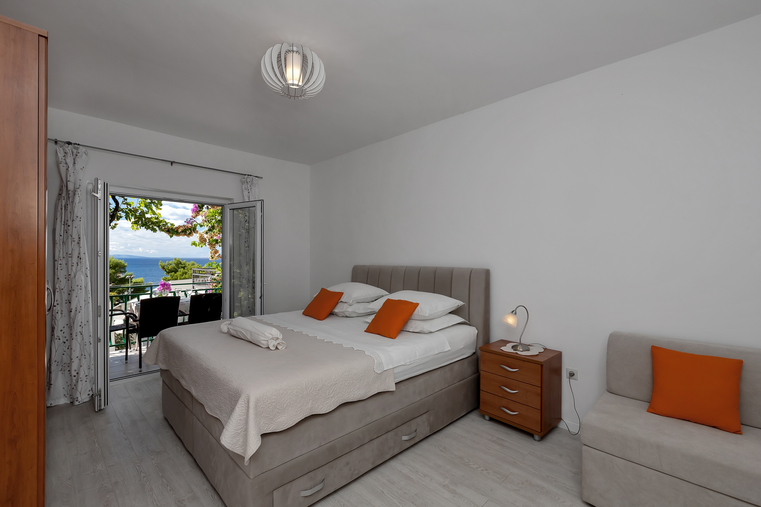 Two bedroom apartment with balcony and sea view Drašnice, Makarska  A-a