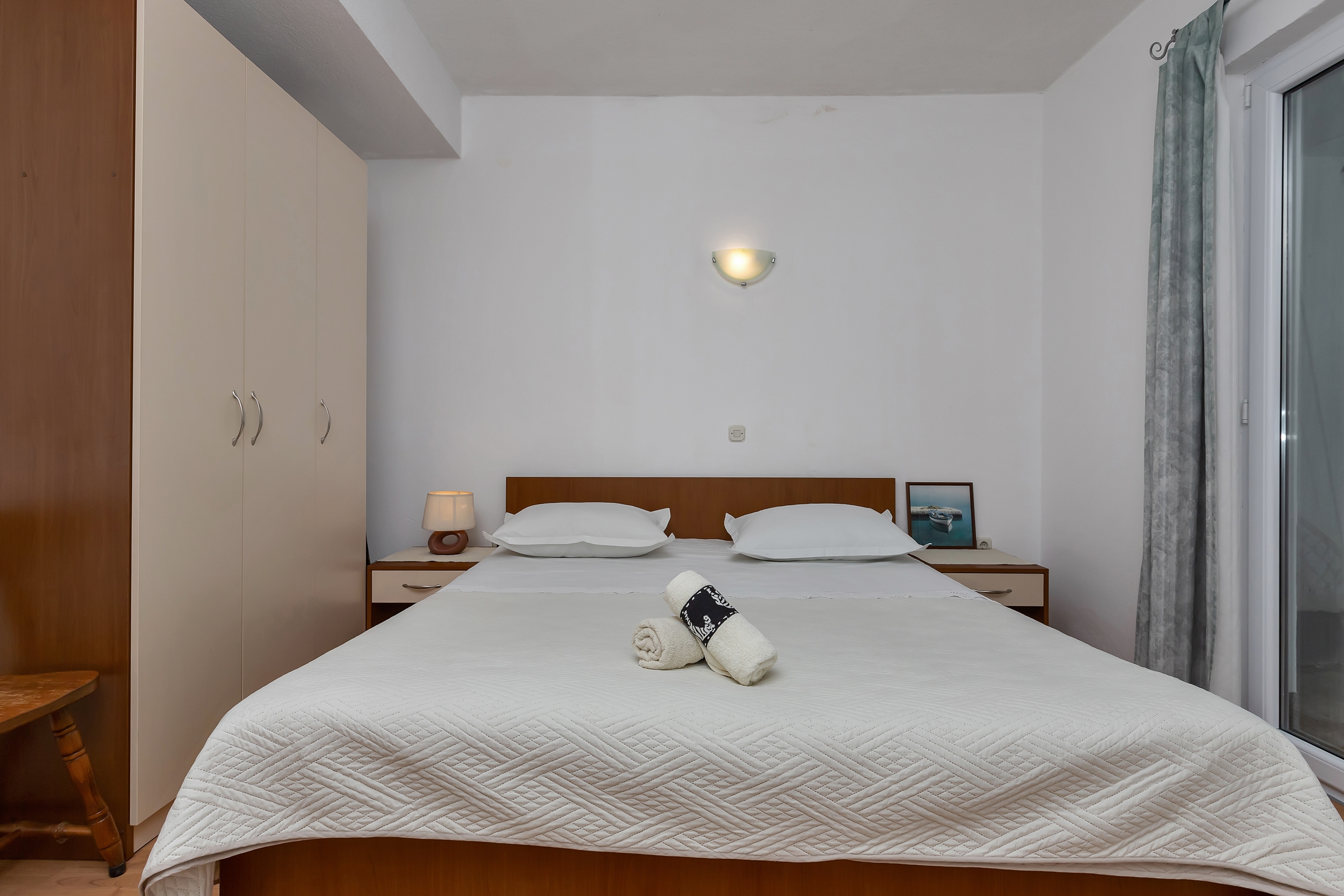 One bedroom apartment with terrace Drašnice, Makarska  A-c
