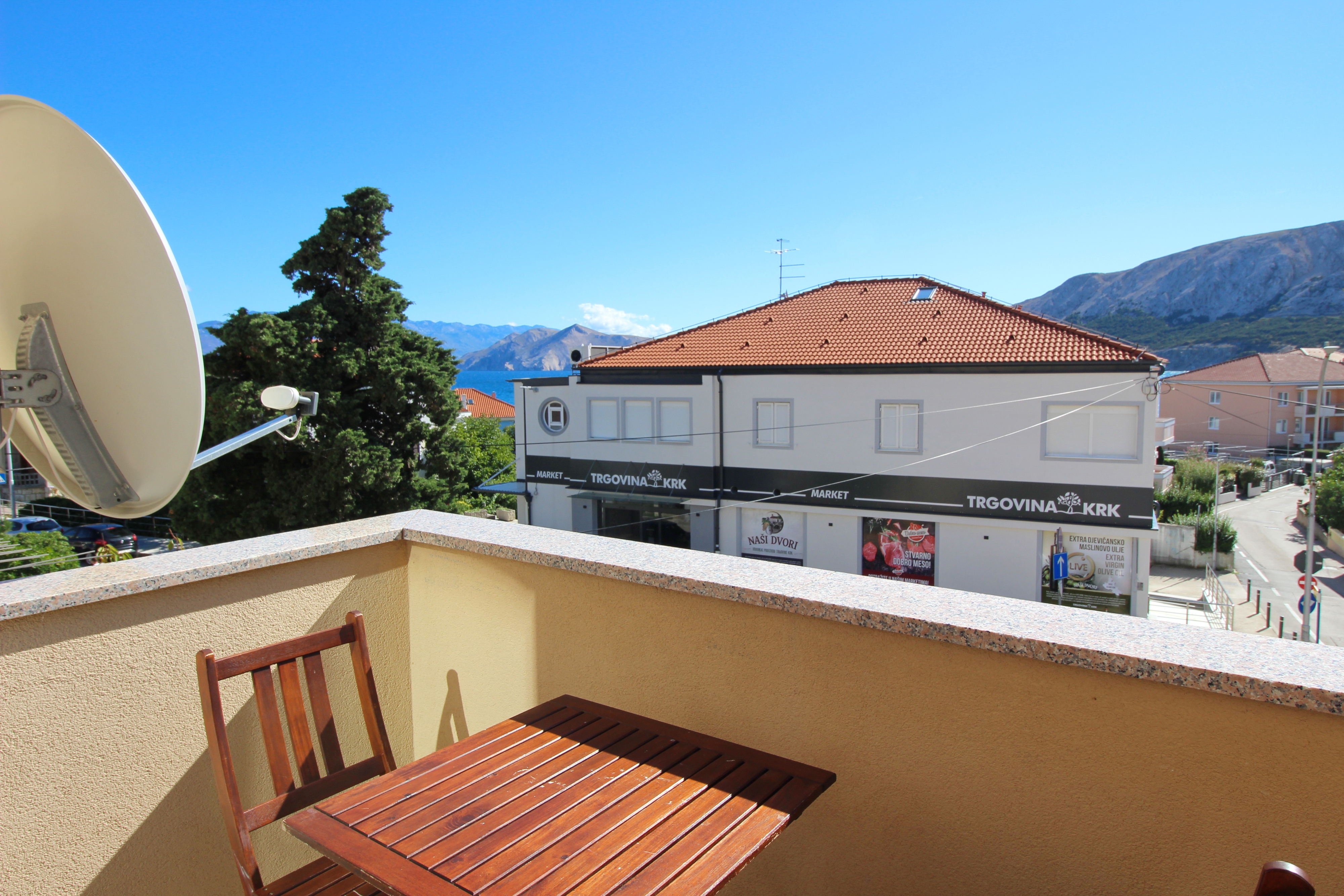 One bedroom apartment with balcony Baška, Krk  A-a