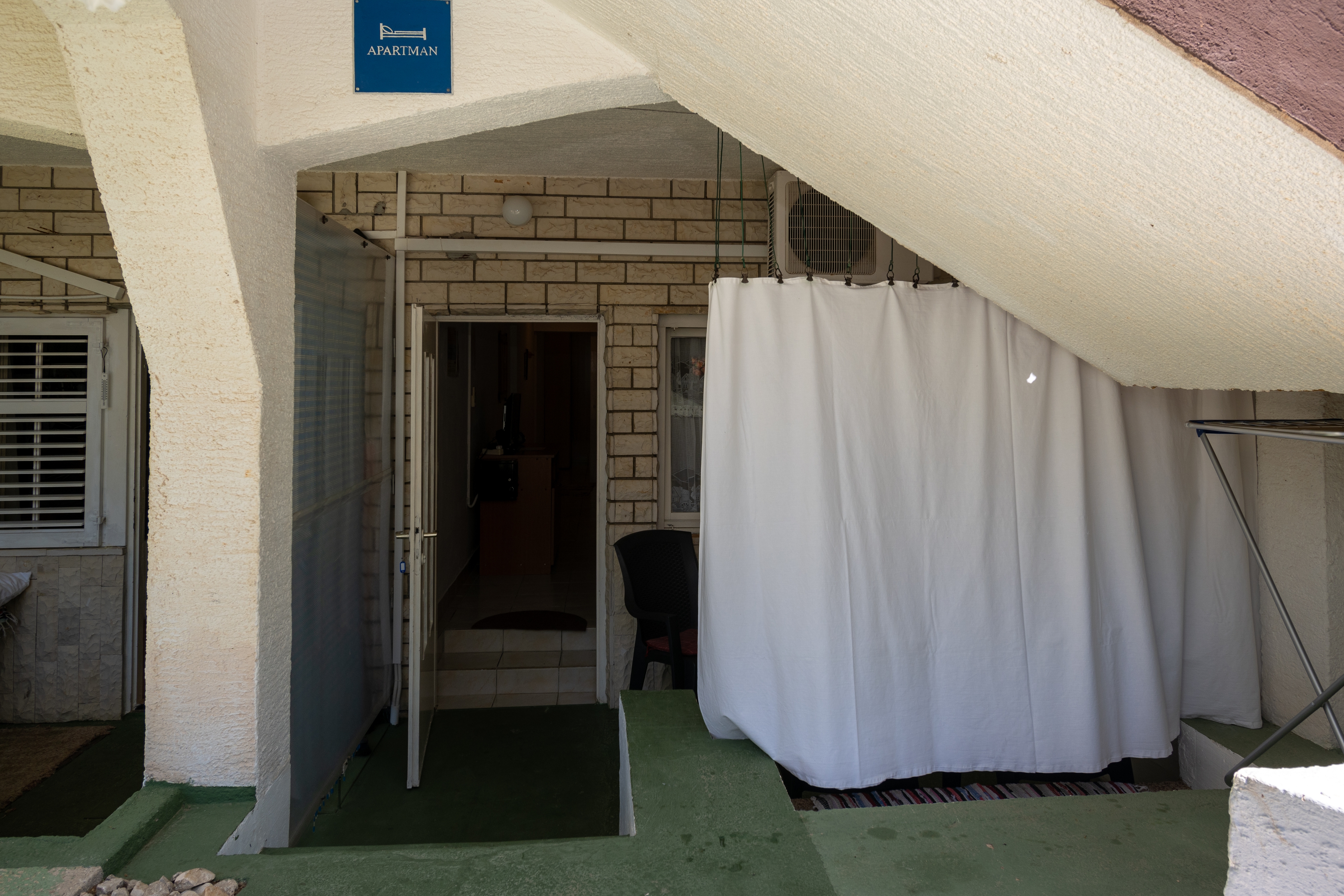 One bedroom apartment with terrace Povljana, Pag  A-d