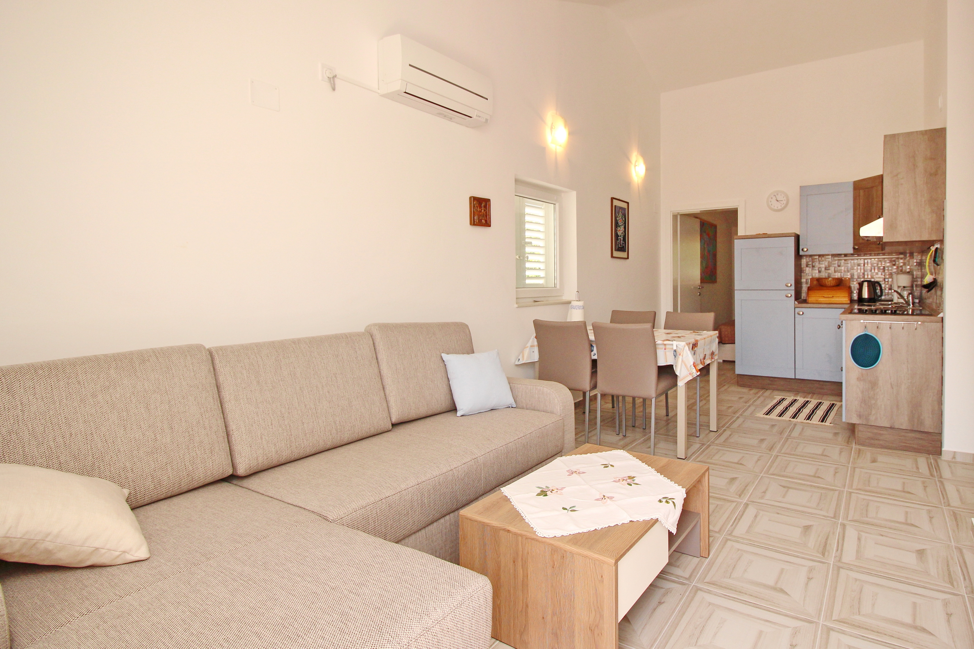 Two bedroom apartment with balcony Baška, Krk  A-a