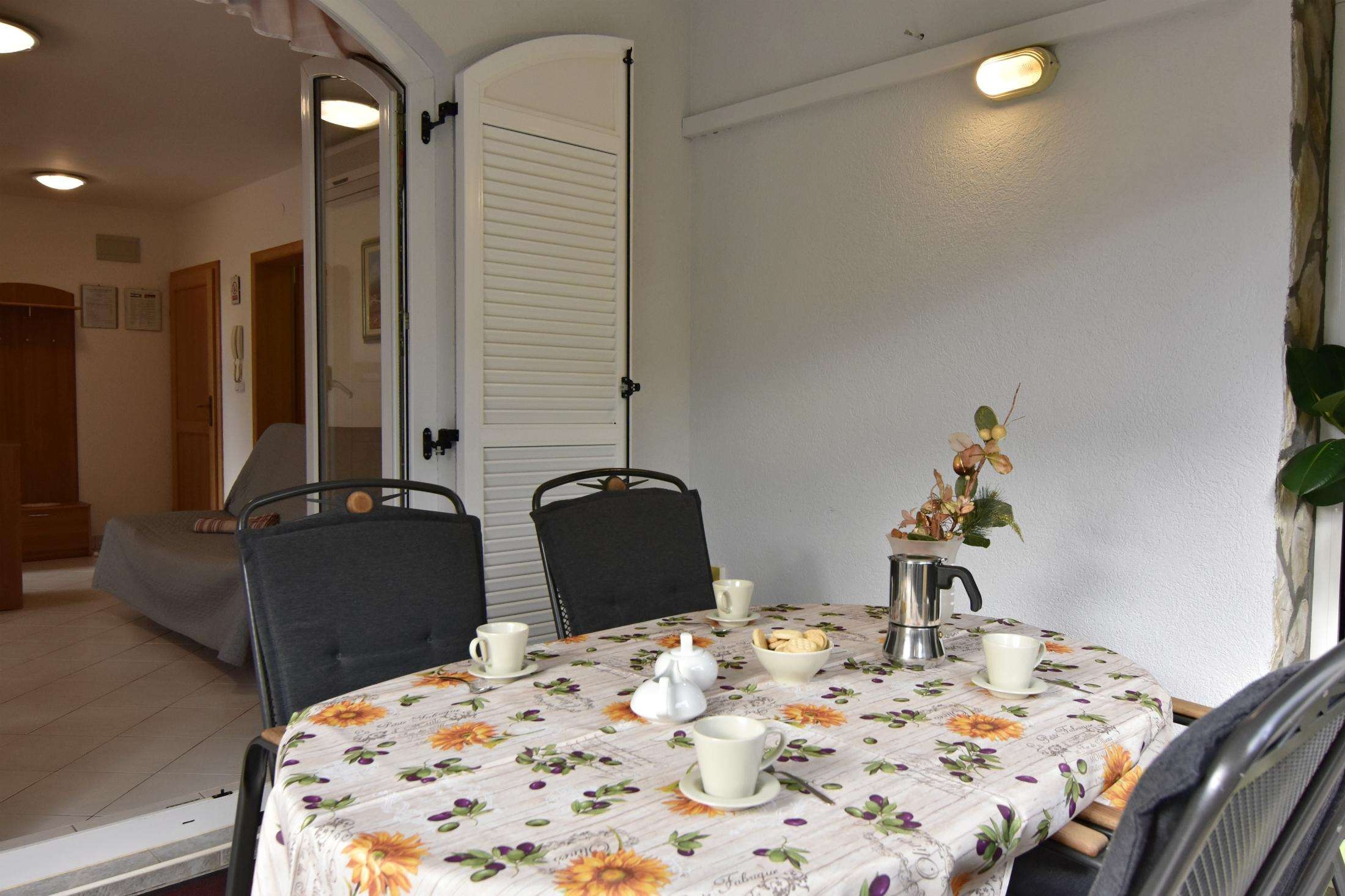Two bedroom apartment with terrace Zambratija, Umag  A-a