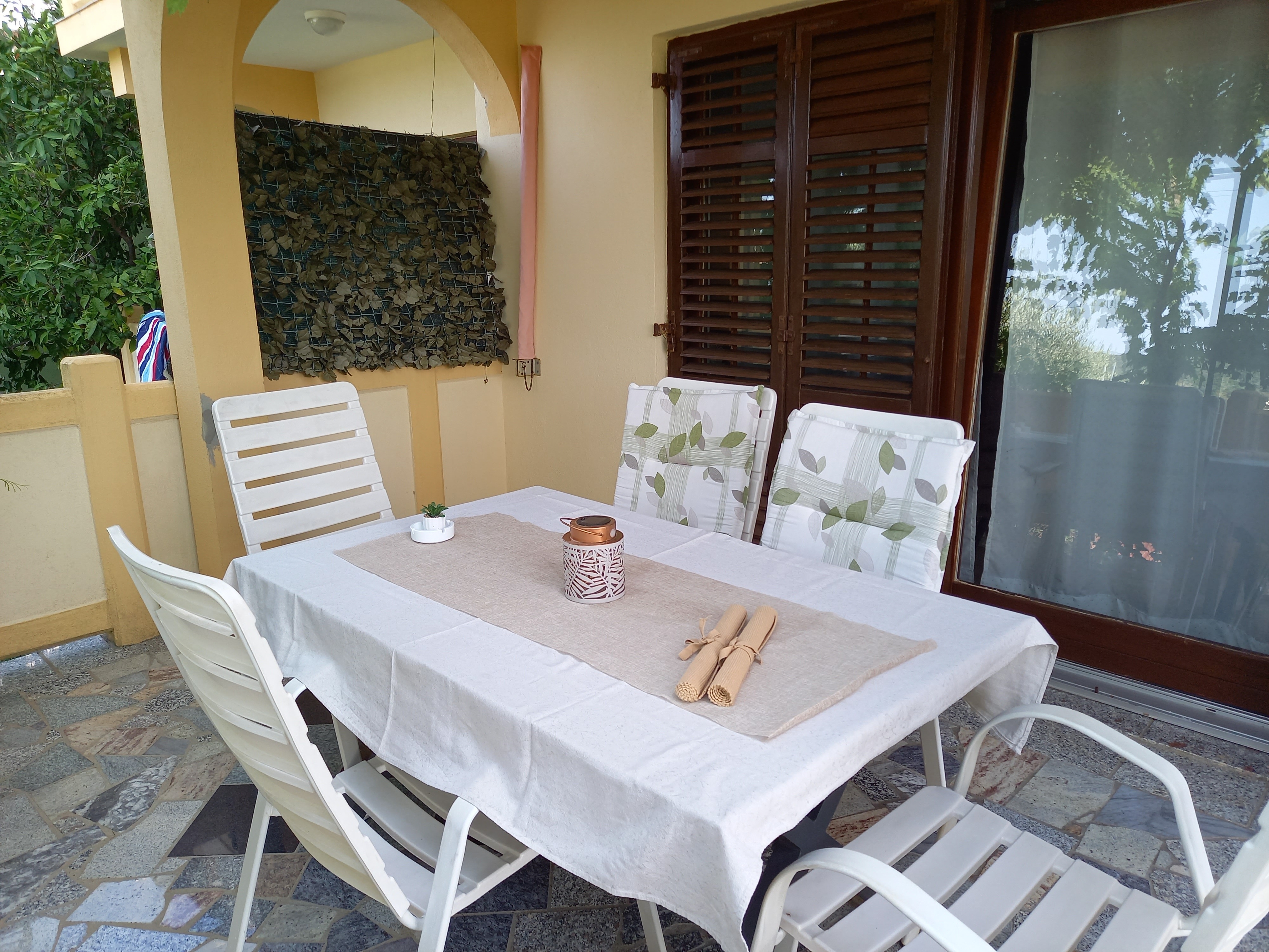 One bedroom apartment with terrace and sea view Supetarska Draga - Gornja, Rab  A-a