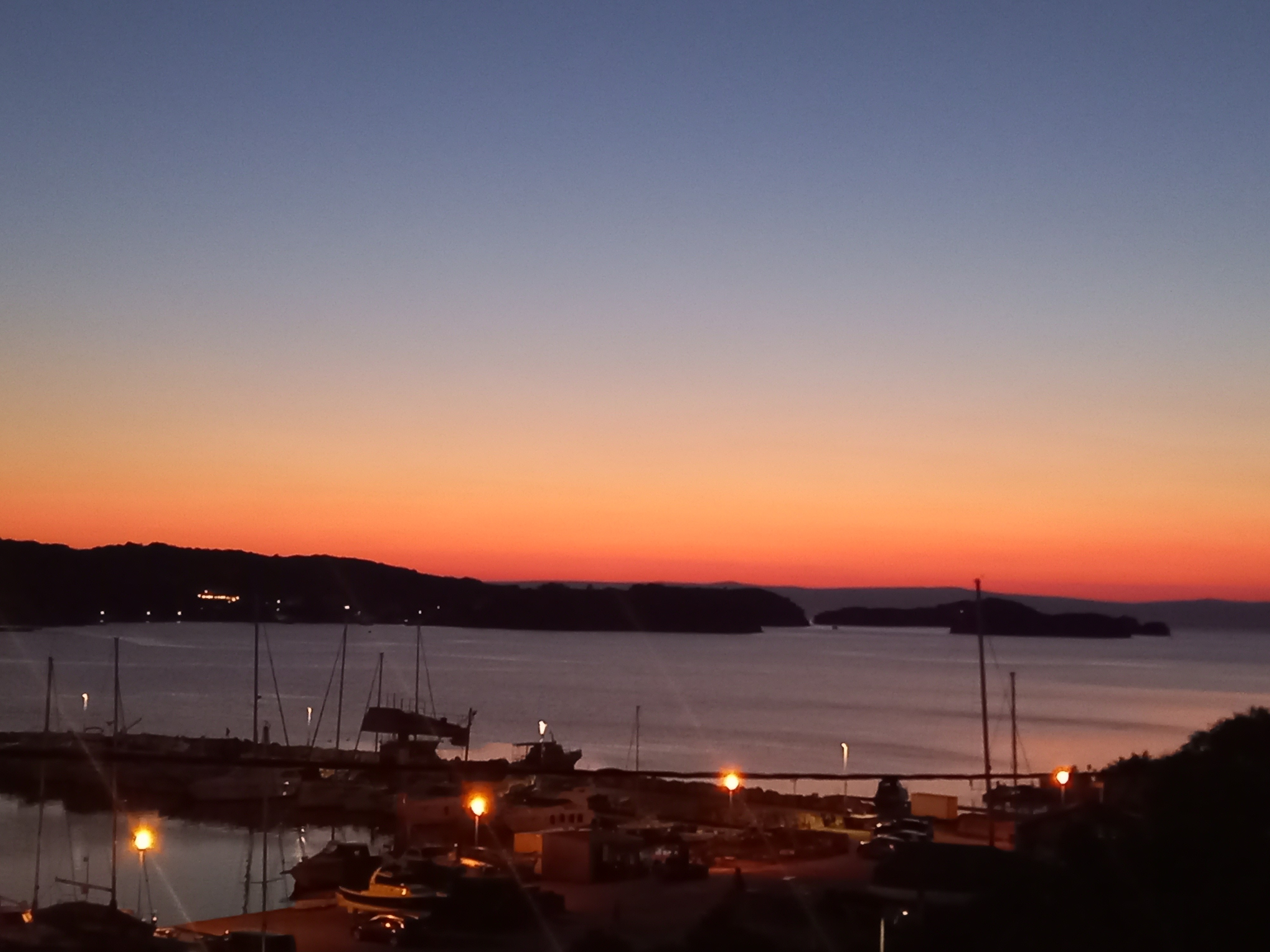 Two bedroom apartment with terrace and sea view Supetarska Draga - Gornja, Rab  A-b