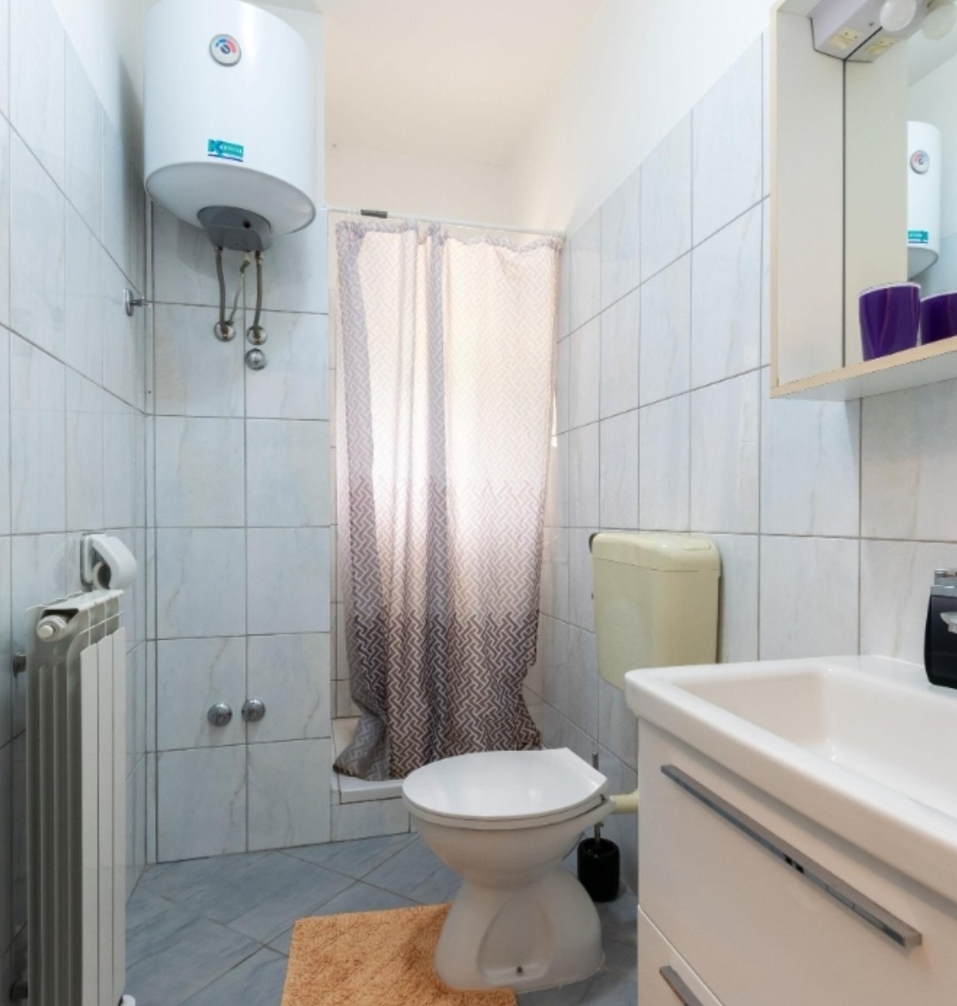 Two bedroom apartment with terrace and sea view Supetarska Draga - Gornja, Rab  A-b