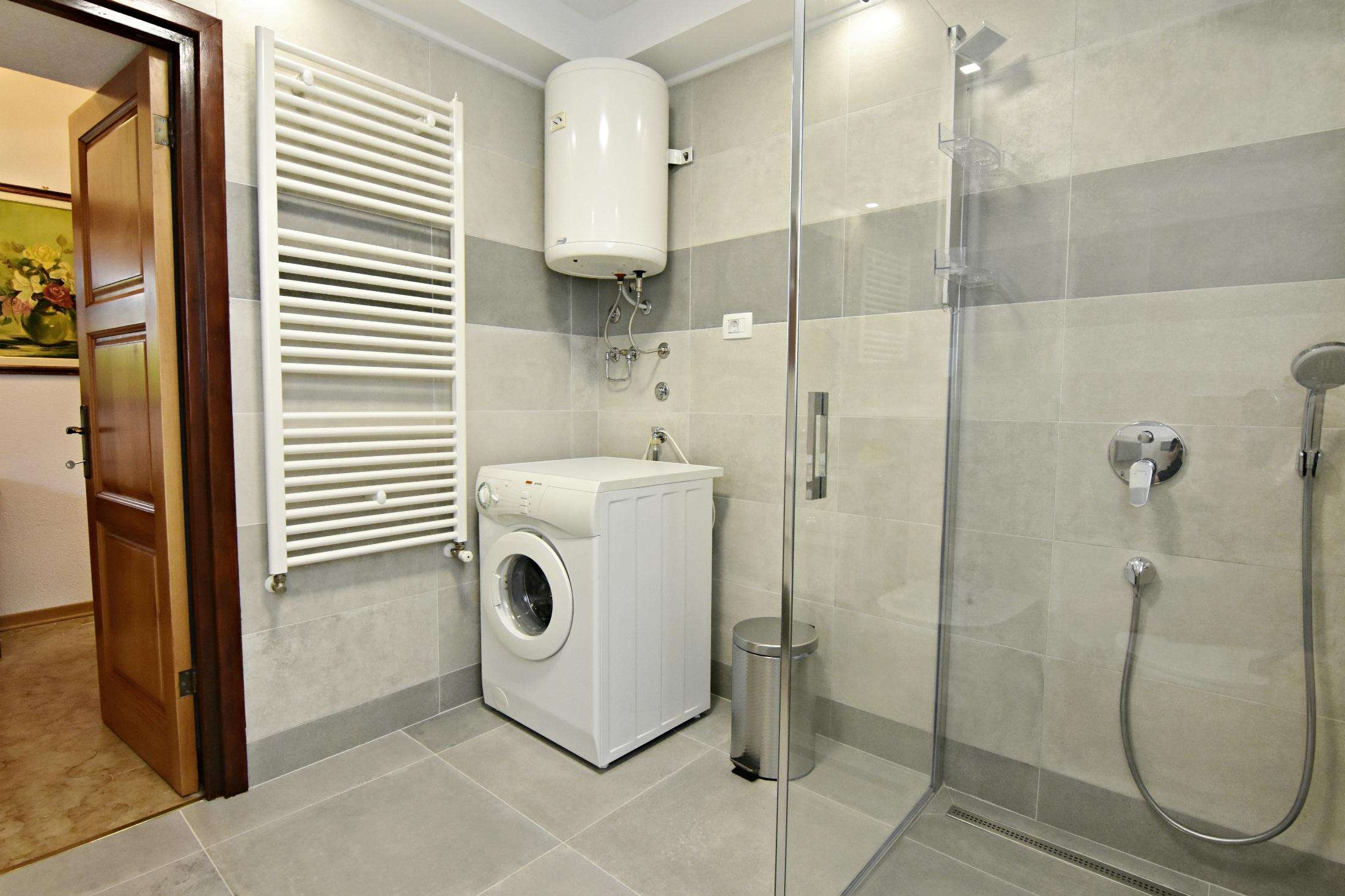 Two bedroom apartment with terrace Umag  A-c