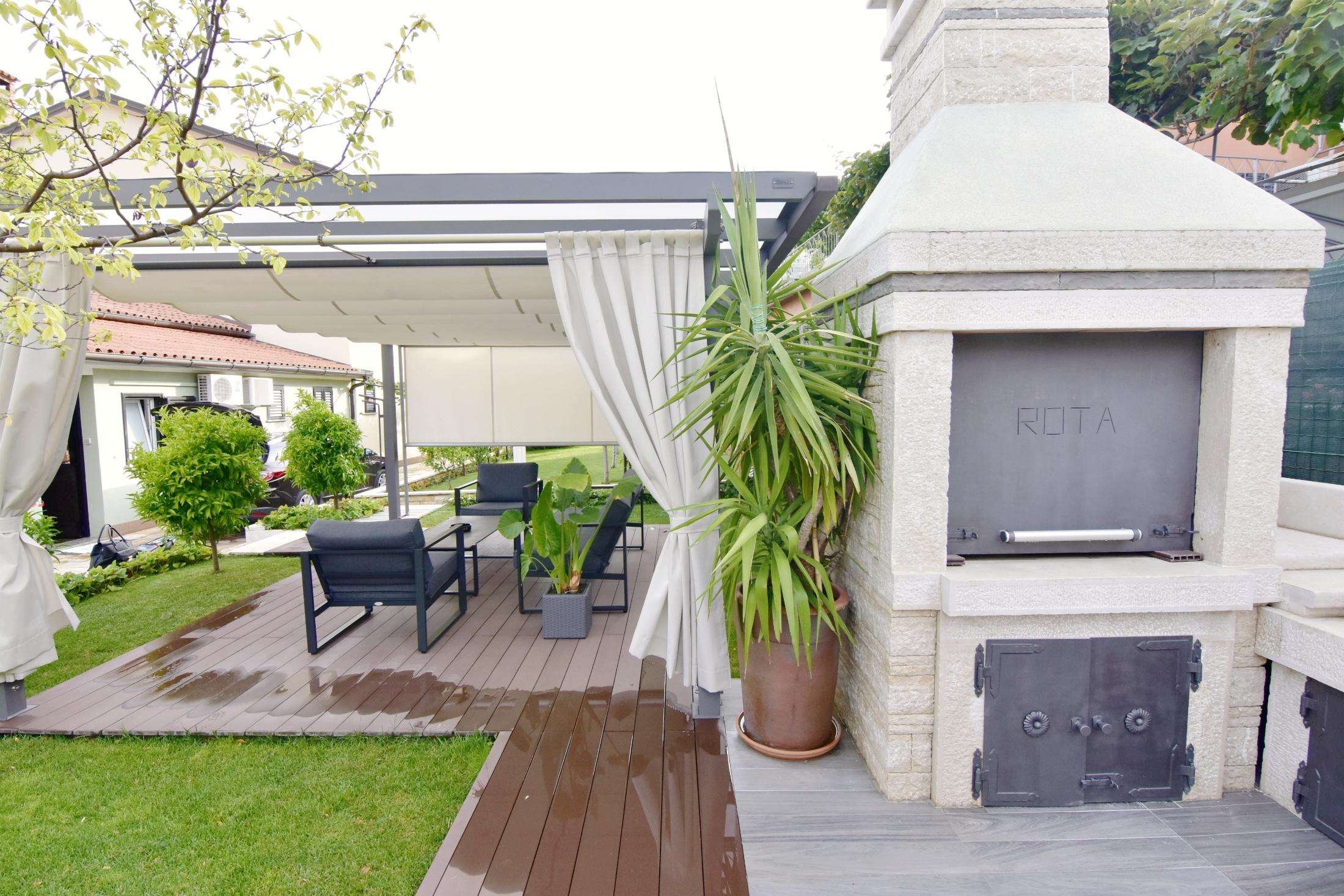 Two bedroom apartment with terrace Umag  A-c