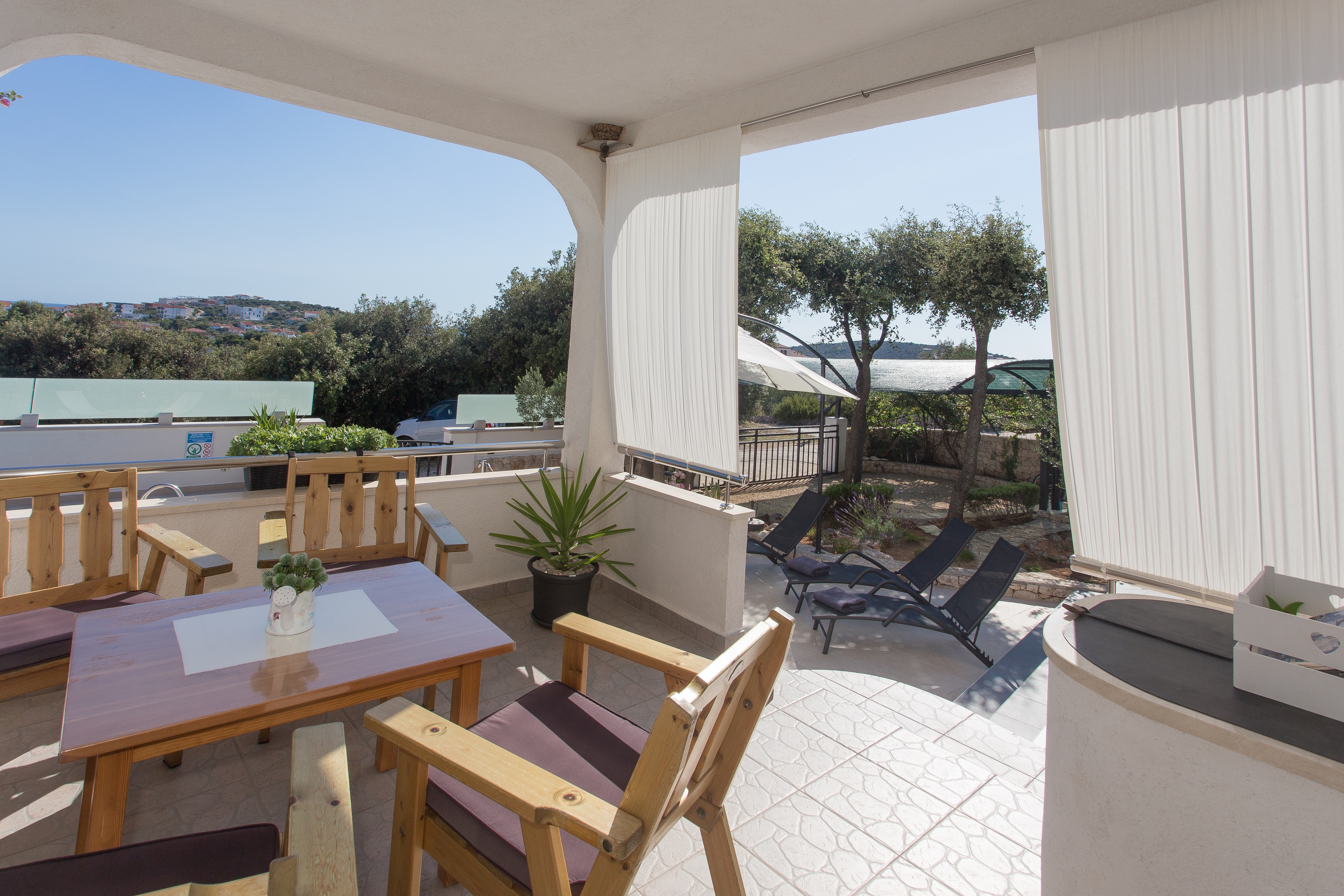 Three bedroom house with terrace and sea view Sevid, Trogir  K