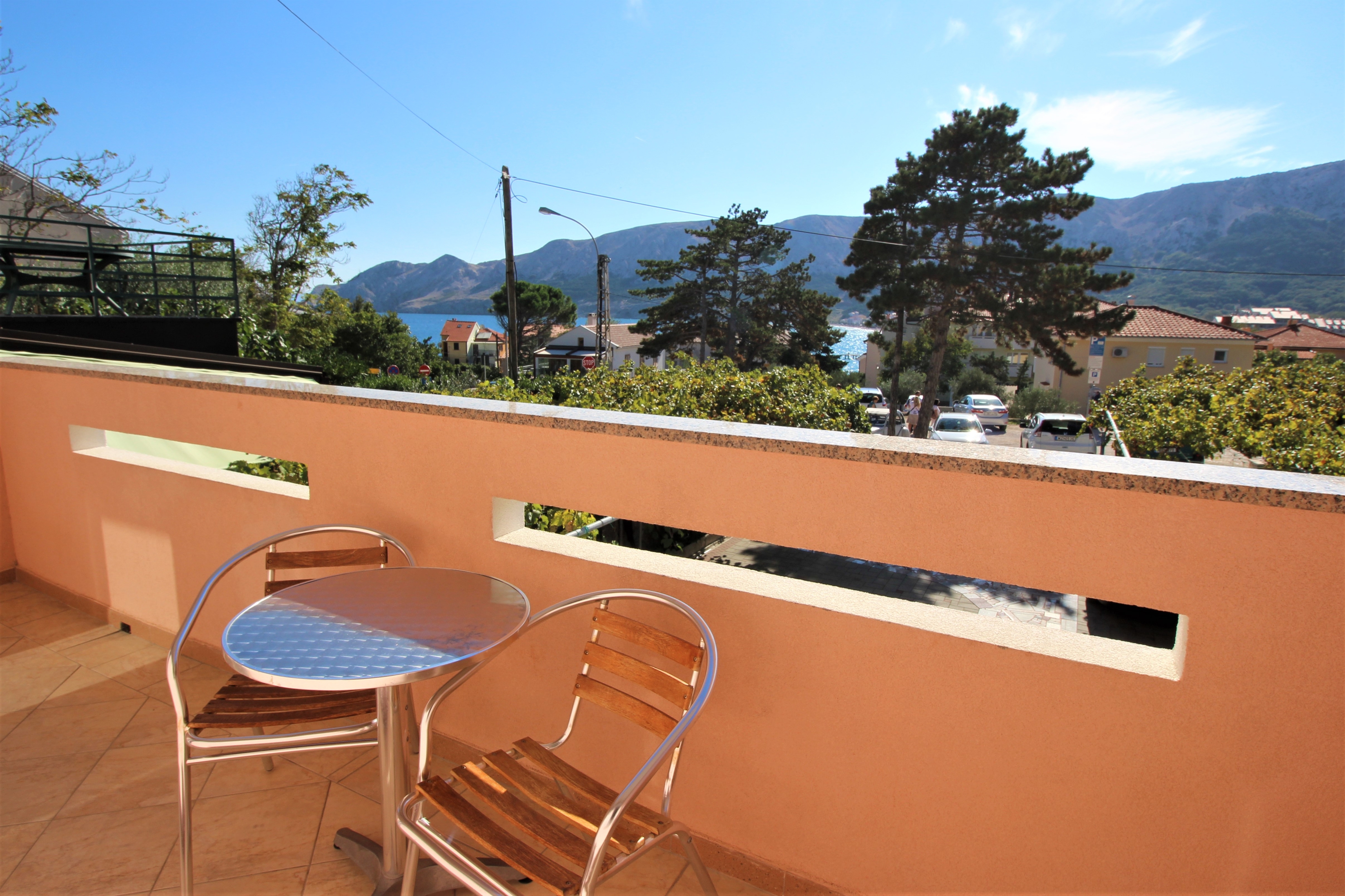 Three bedroom apartment with balcony Baška, Krk  A-a