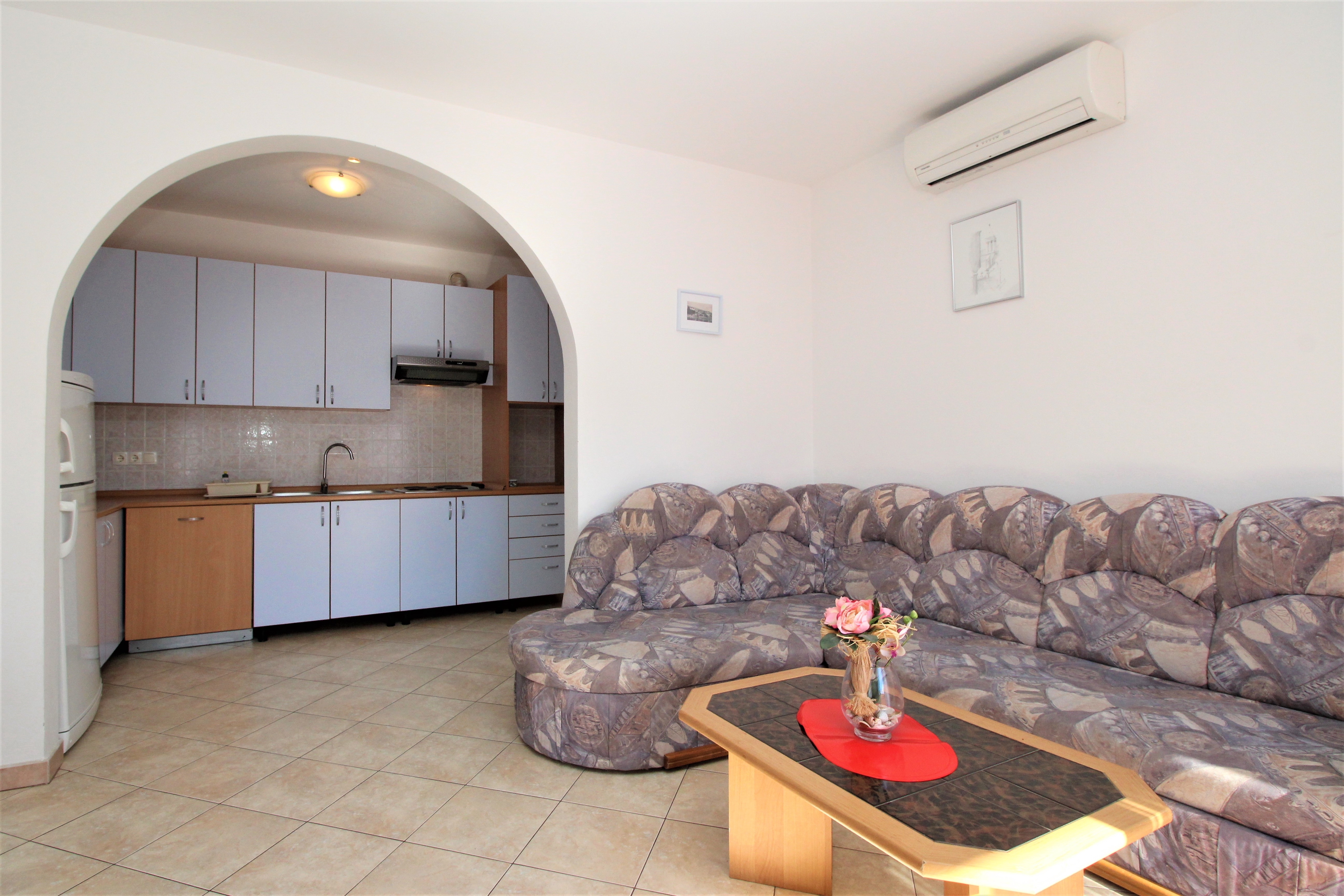 Three bedroom apartment with balcony Baška, Krk (A-22725-d) Three bedroom apartment with balcony Baška, Krk (A-22725-d)