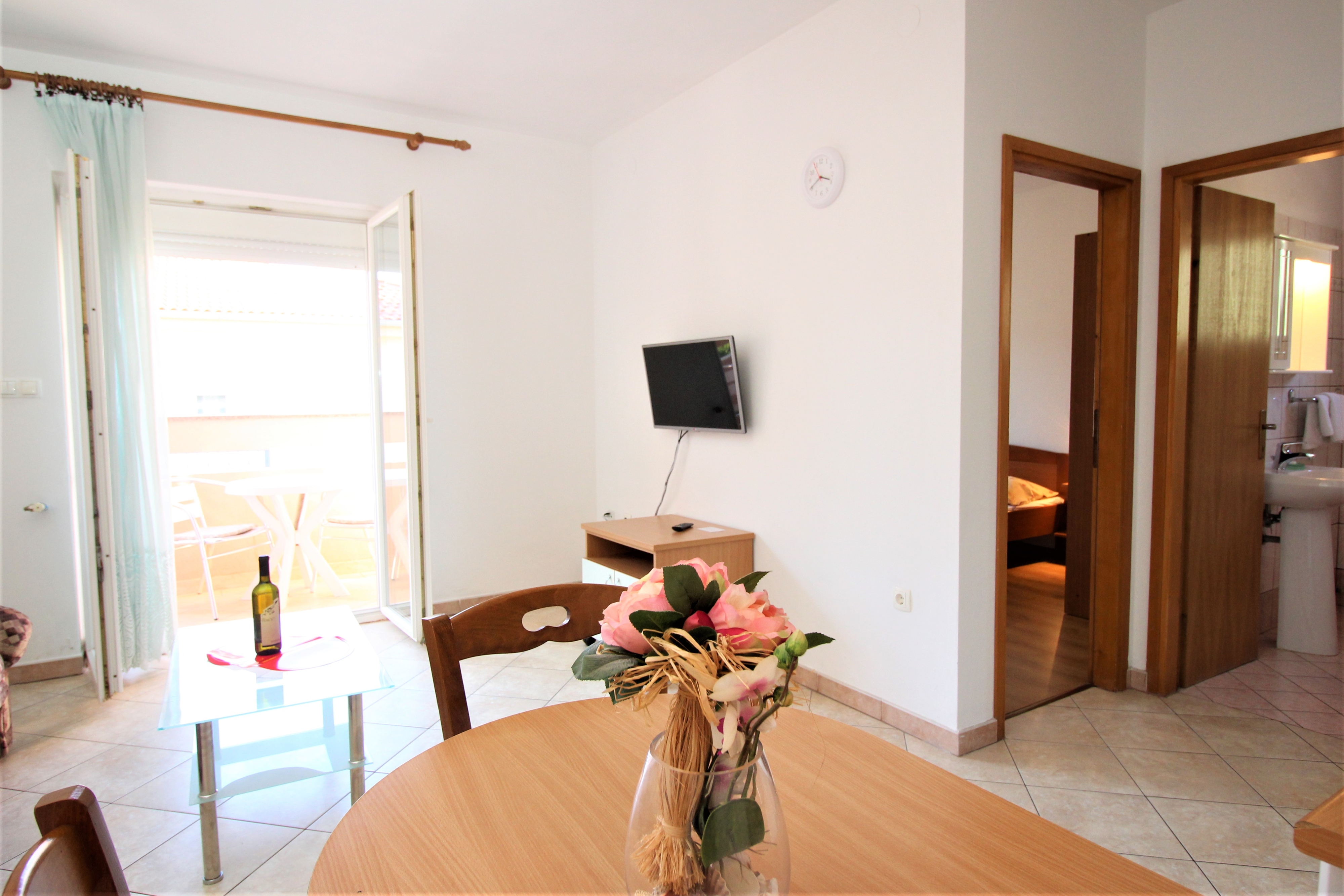 One bedroom apartment with balcony Baška, Krk (A-22725-f) One bedroom apartment with balcony Baška, Krk (A-22725-f)
