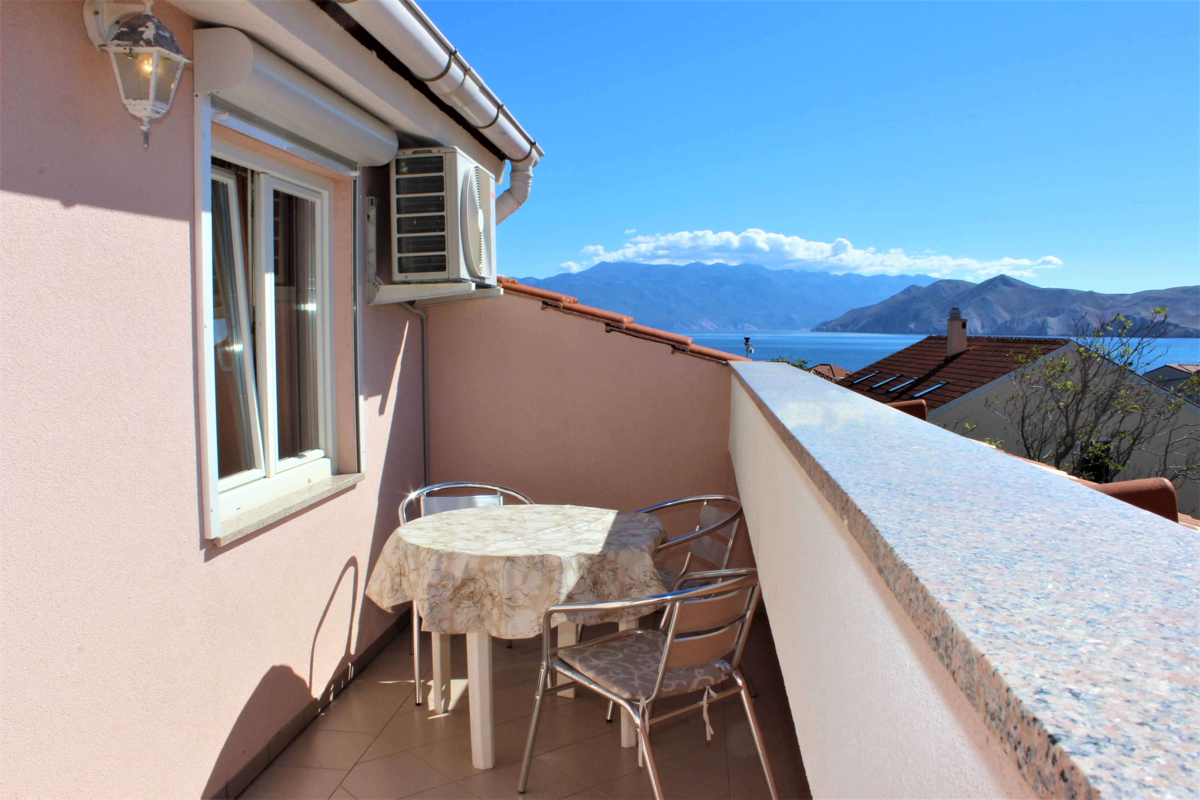 Two bedroom apartment with balcony and sea view Baška, Krk  A-g