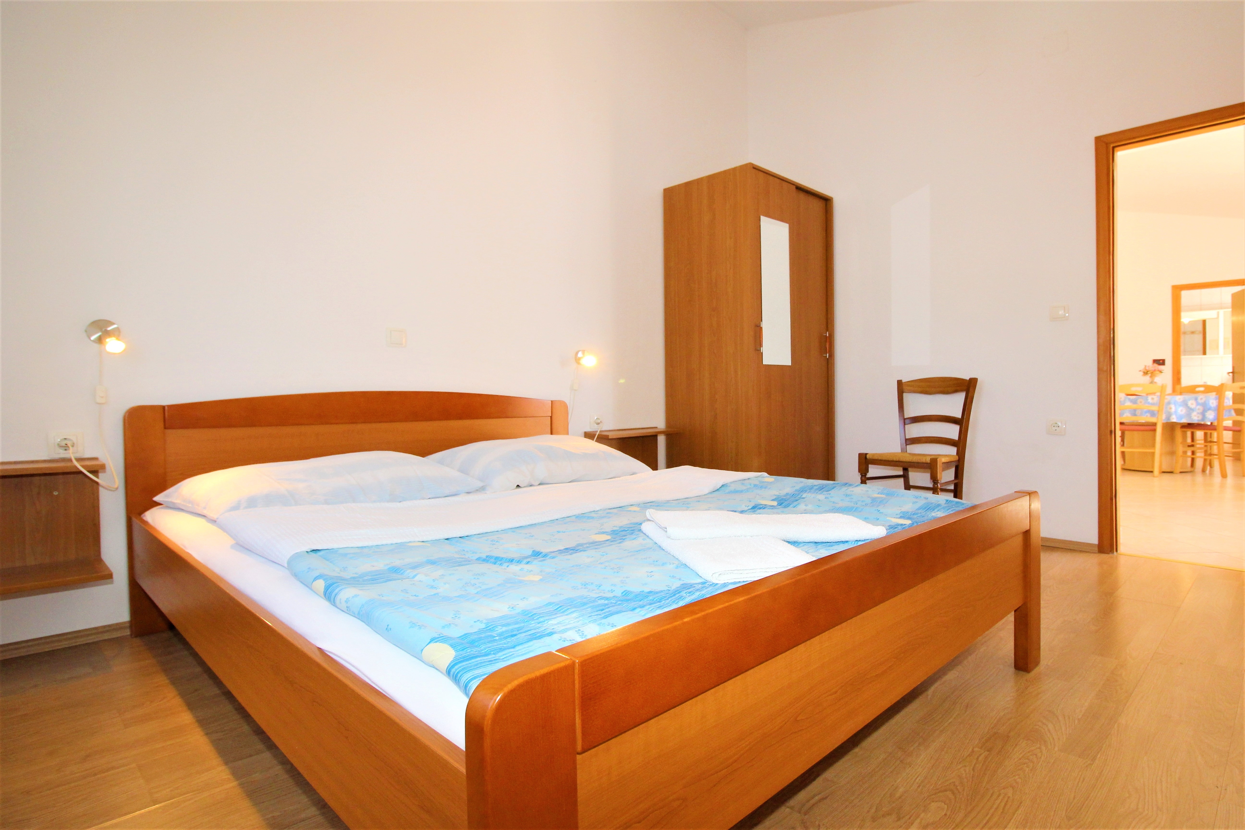 Two bedroom apartment with balcony and sea view Baška, Krk (A-22725-g)