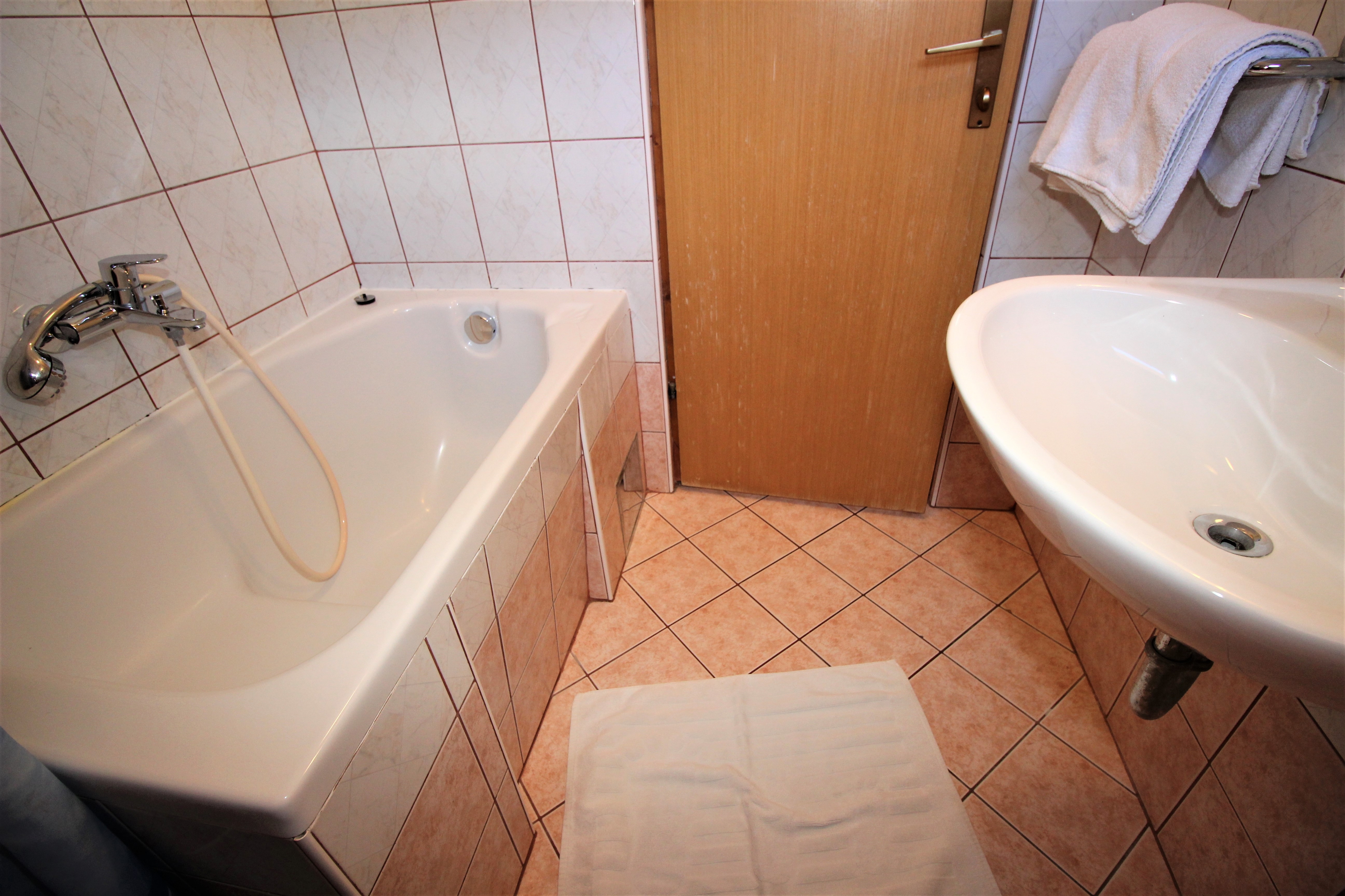 Two bedroom apartment with balcony and sea view Baška, Krk  A-h