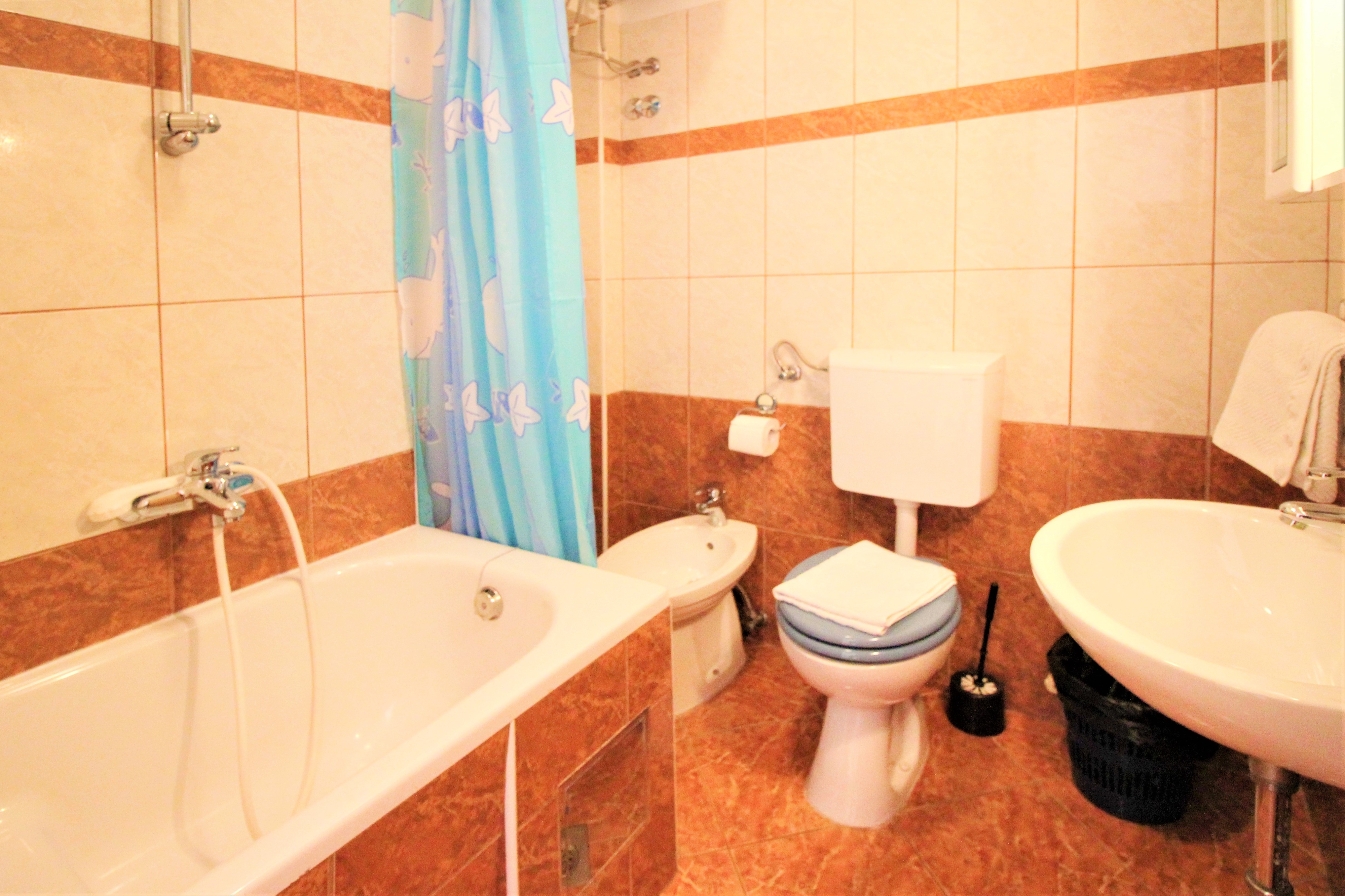 Three bedroom apartment with terrace Baška, Krk  A-i