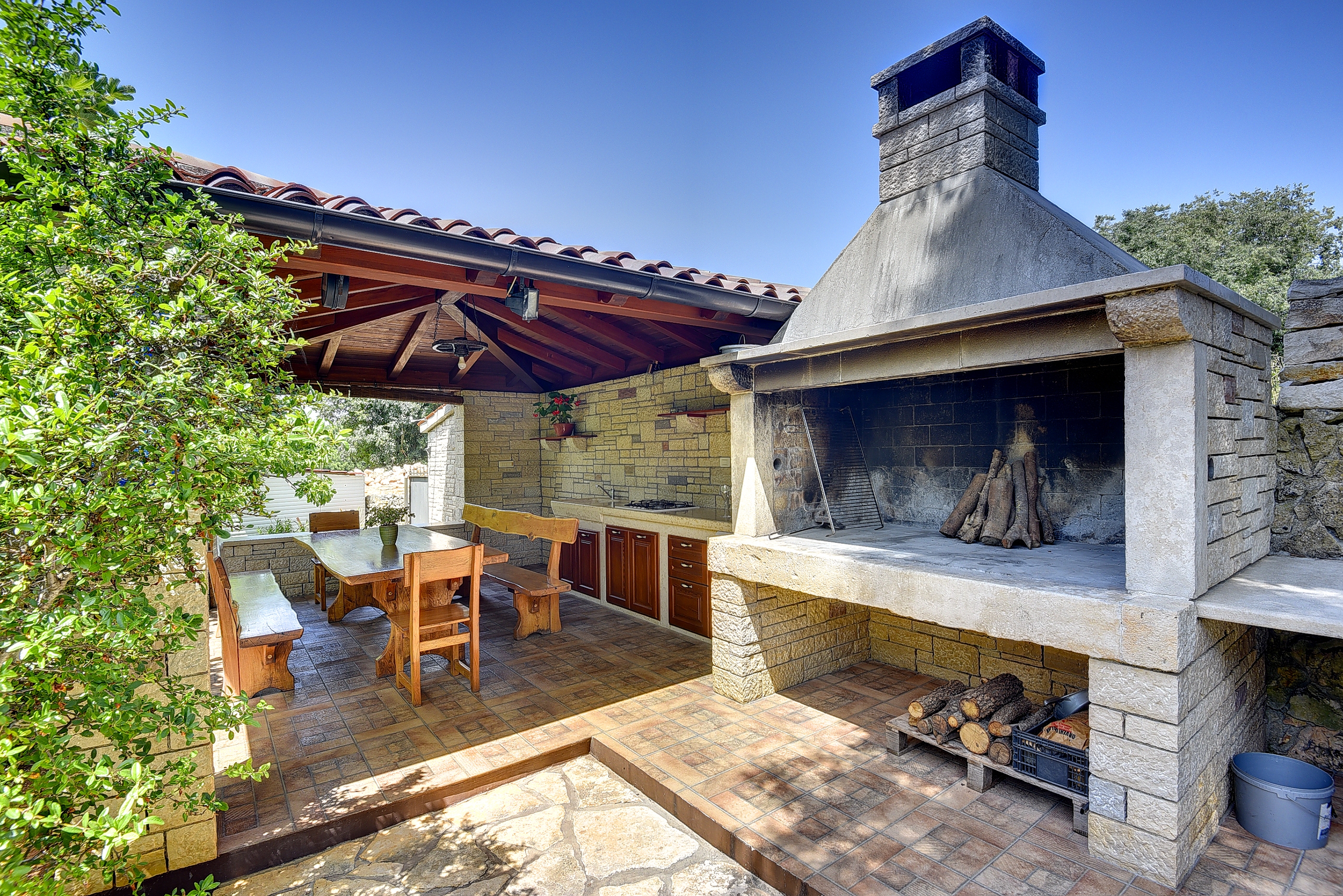 Three bedroom house with terrace Valtura, Pula  K