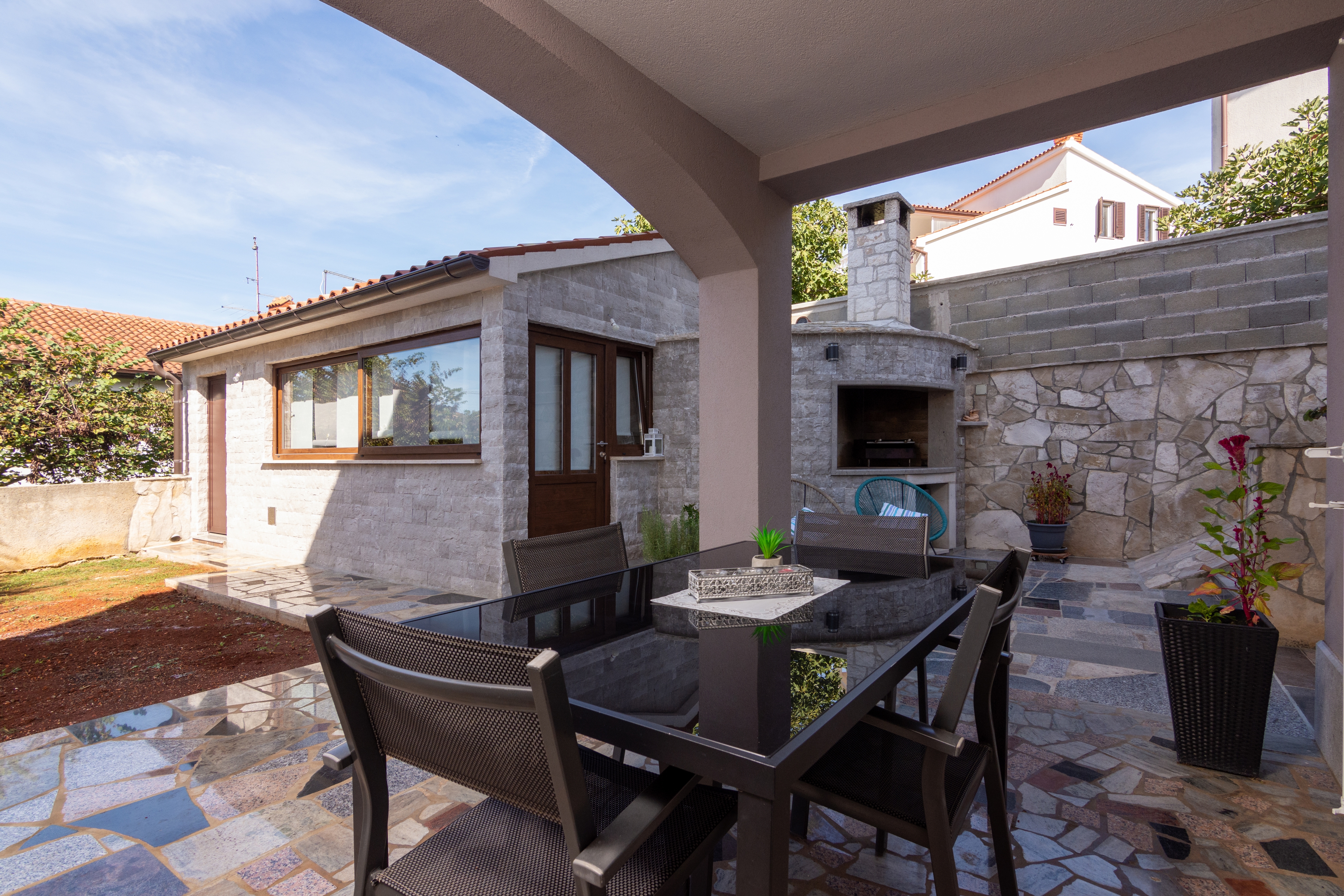 Two bedroom apartment with terrace Medulin (A-2274-c) Two bedroom apartment with terrace Medulin (A-2274-c)