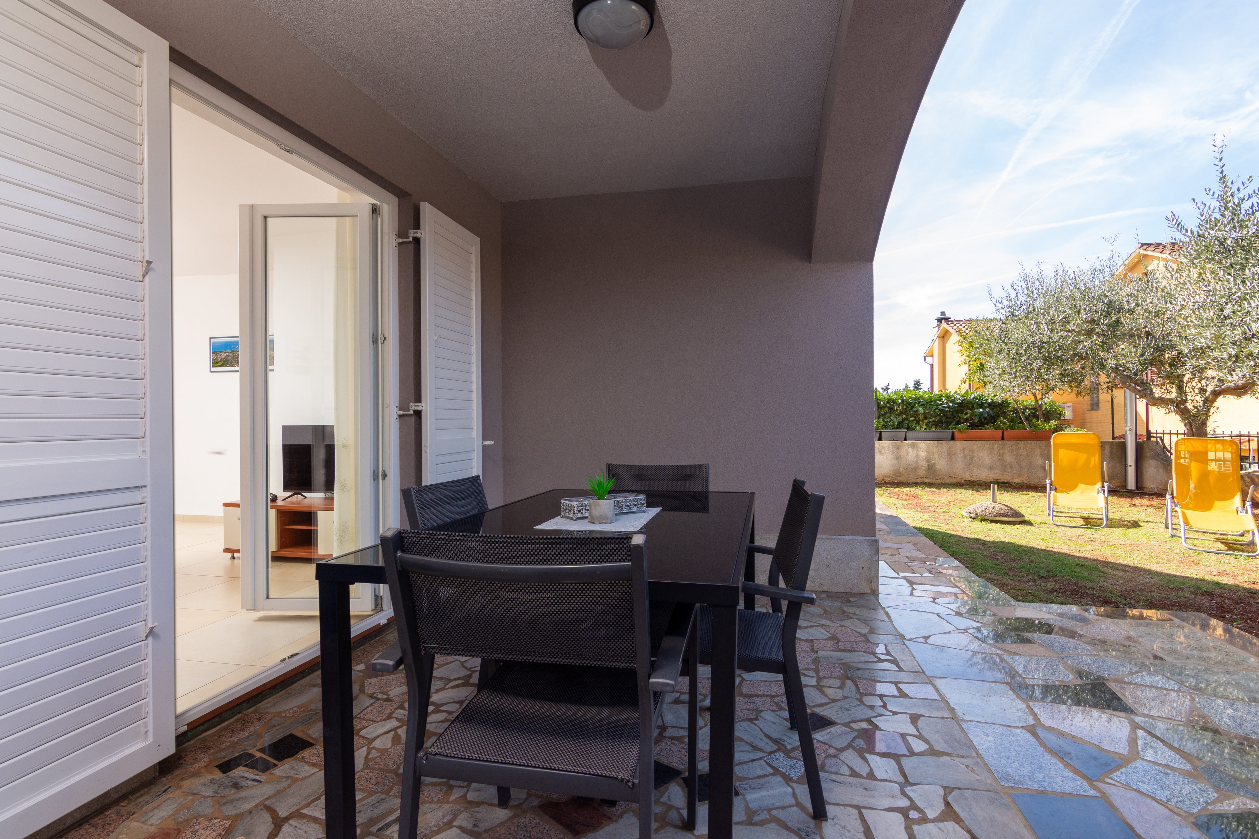 Two bedroom apartment with terrace Medulin  A-c