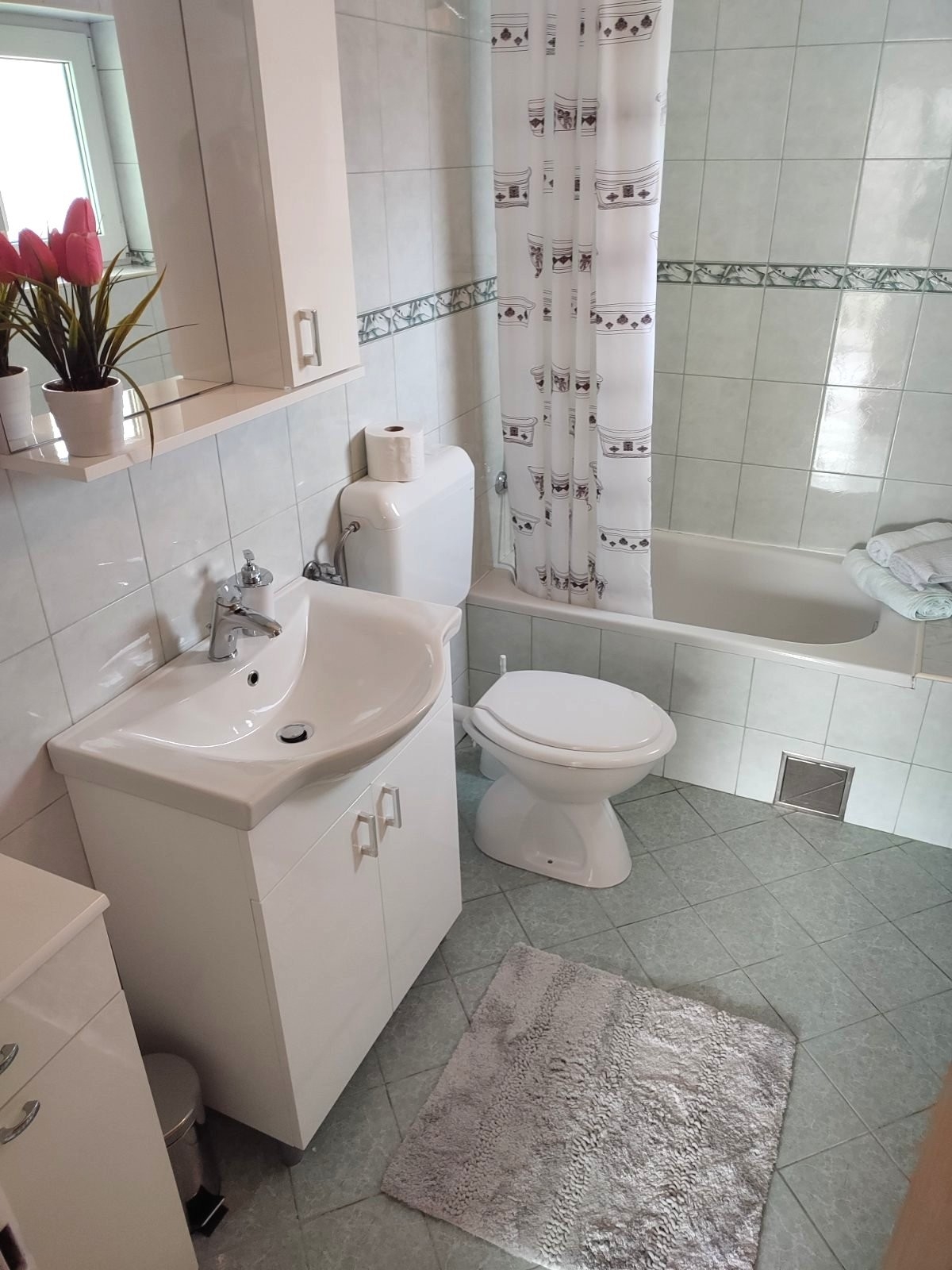 Two bedroom apartment with balcony Palit, Rab  A-a