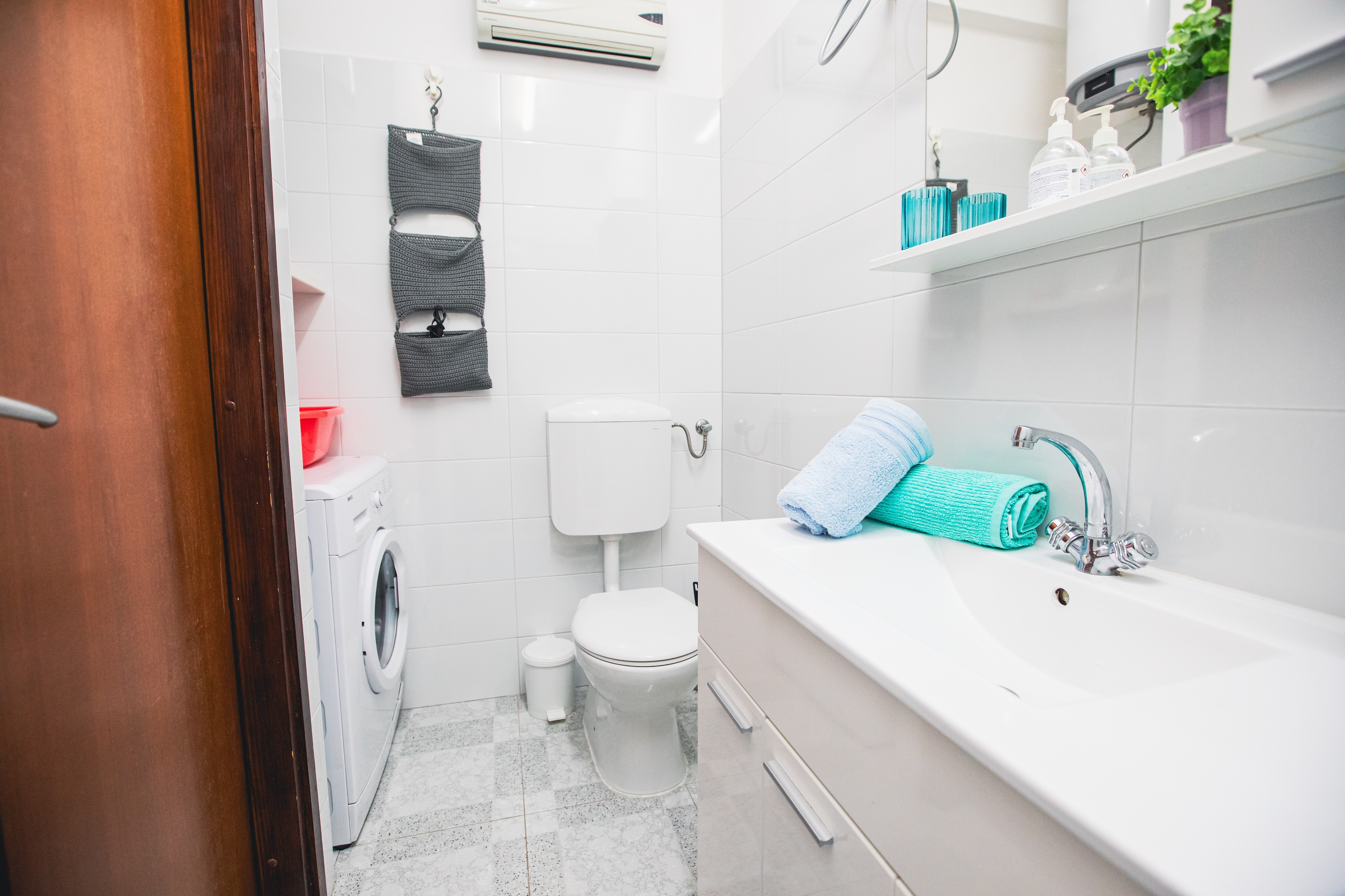 Two bedroom apartment with balcony and sea view Podstrana, Split  A-a