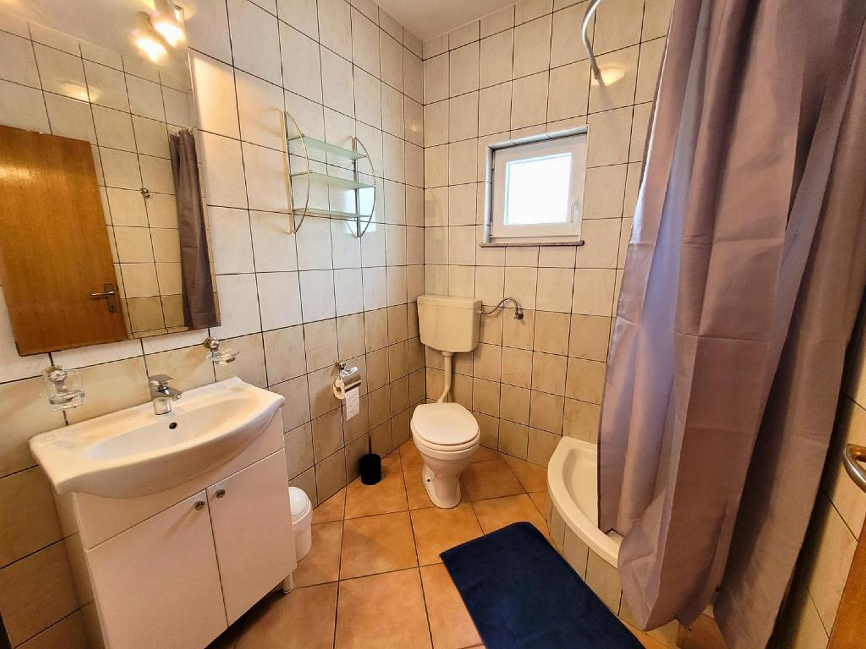 One bedroom apartment with balcony and sea view Vir  A-a