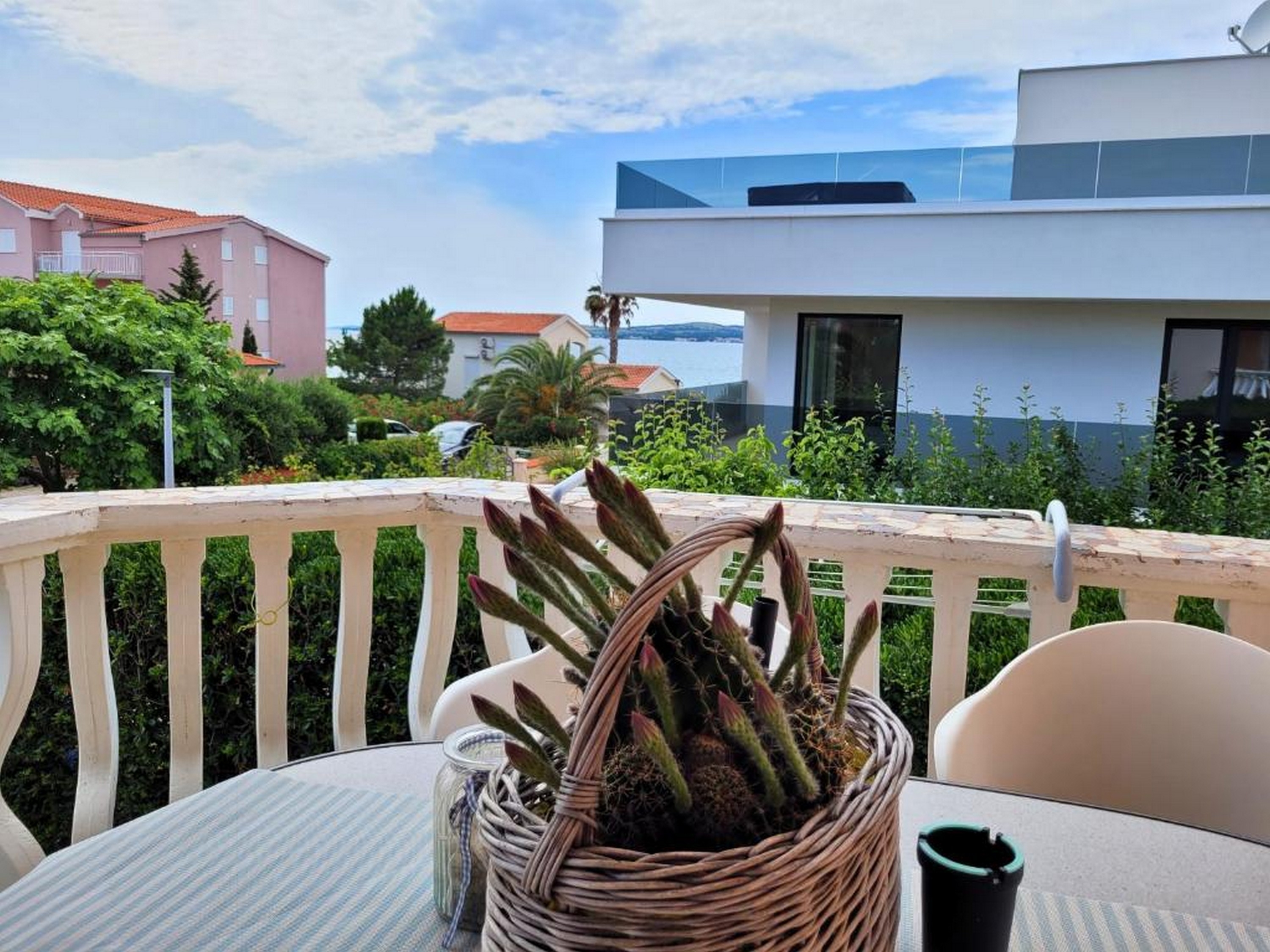 One bedroom apartment with balcony and sea view Vir  A-c