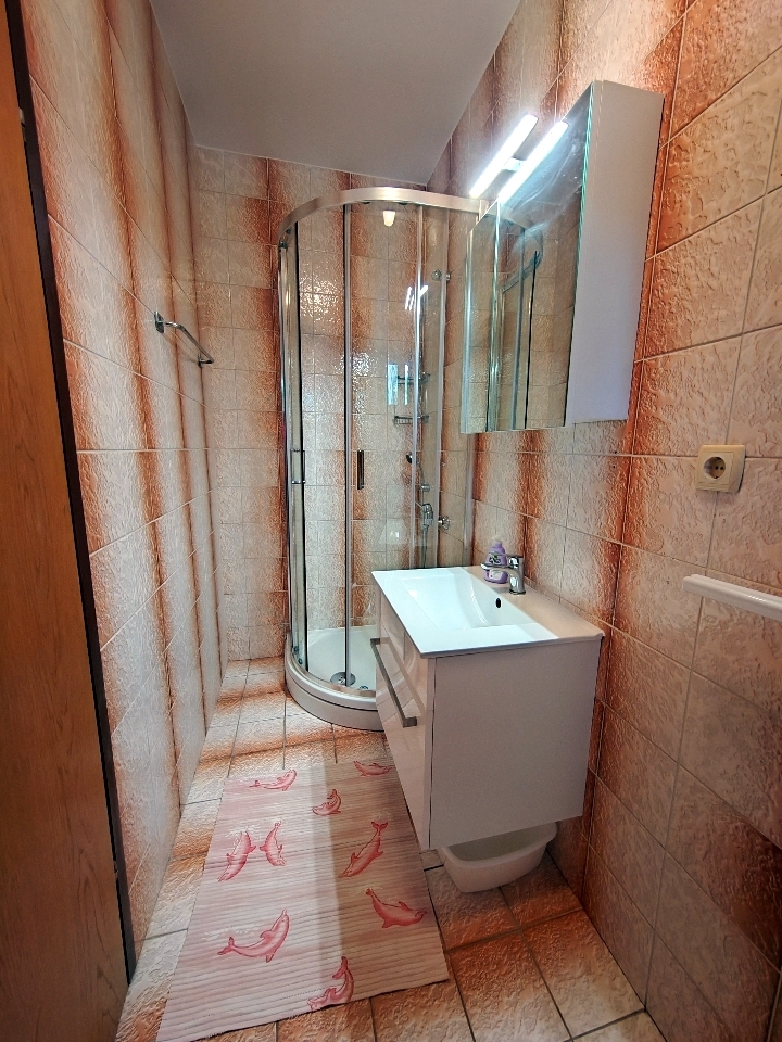 Two bedroom apartment with balcony Barbat, Rab  A-b