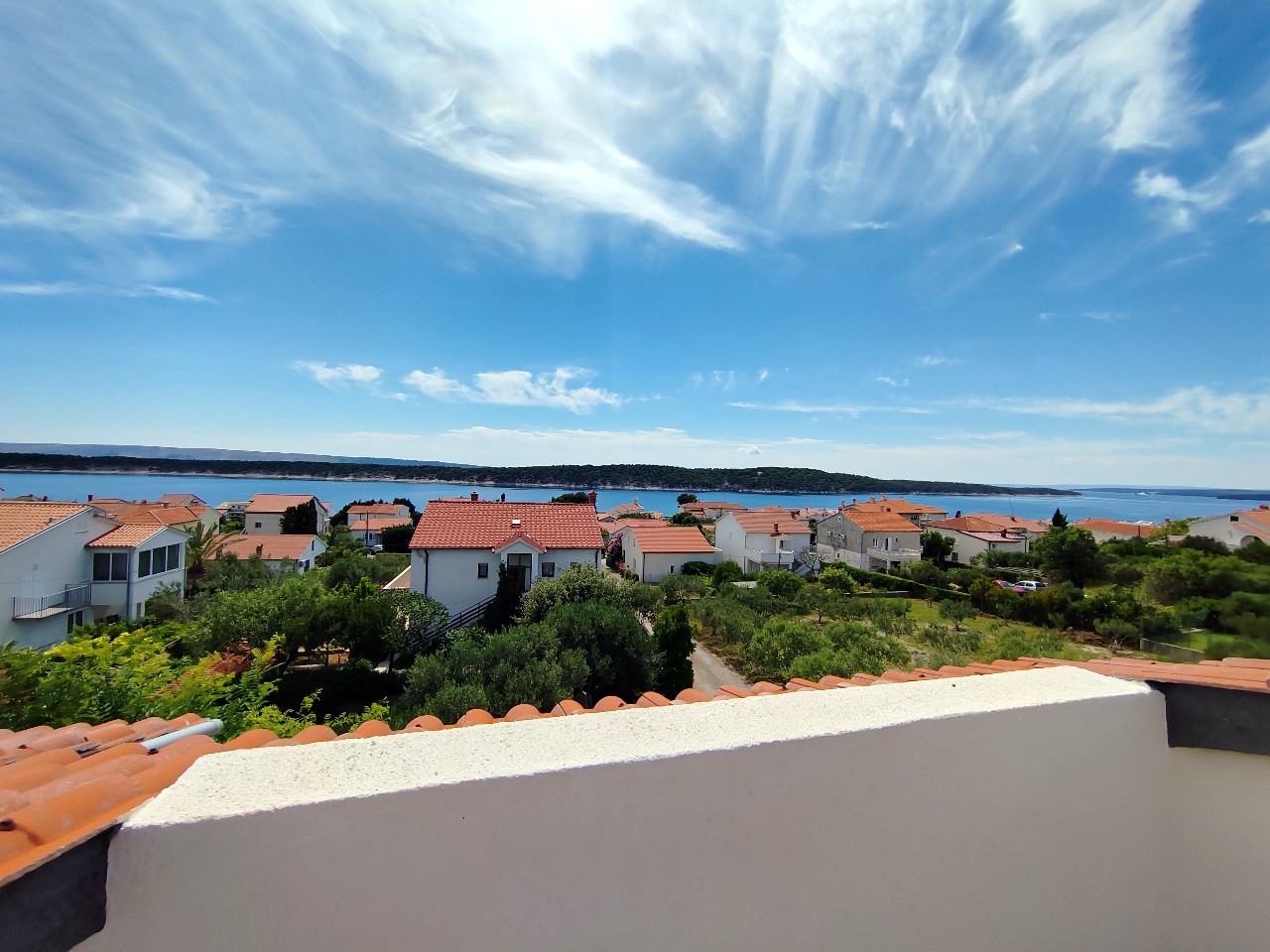Three bedroom apartment with balcony and sea view Barbat, Rab  A-c