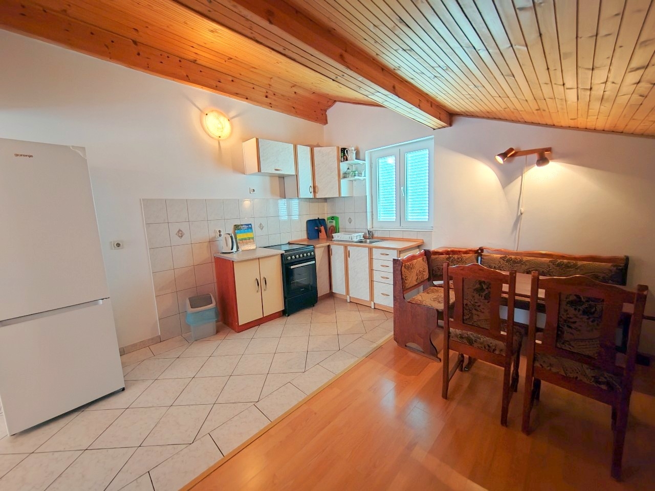 Three bedroom apartment with balcony and sea view Barbat, Rab  A-c