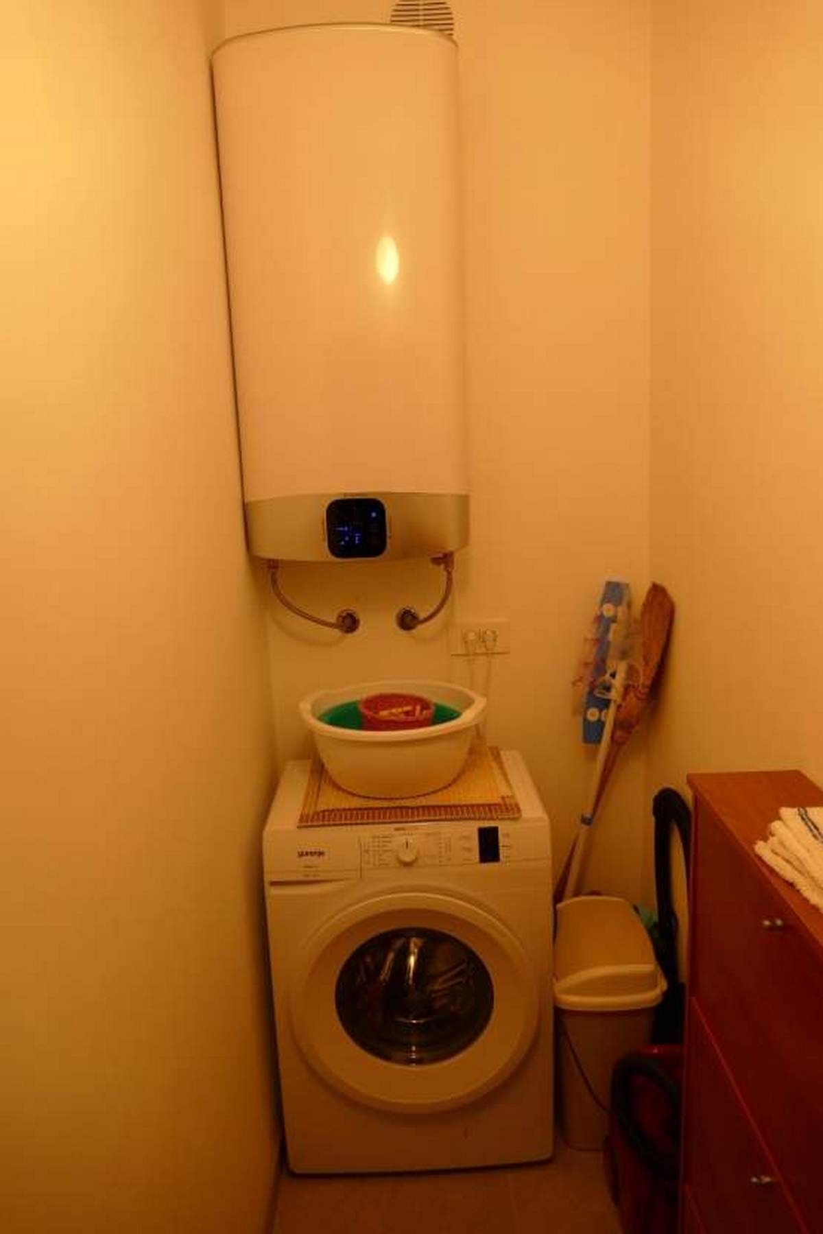 Two bedroom apartment with terrace Barbat, Rab  A-a
