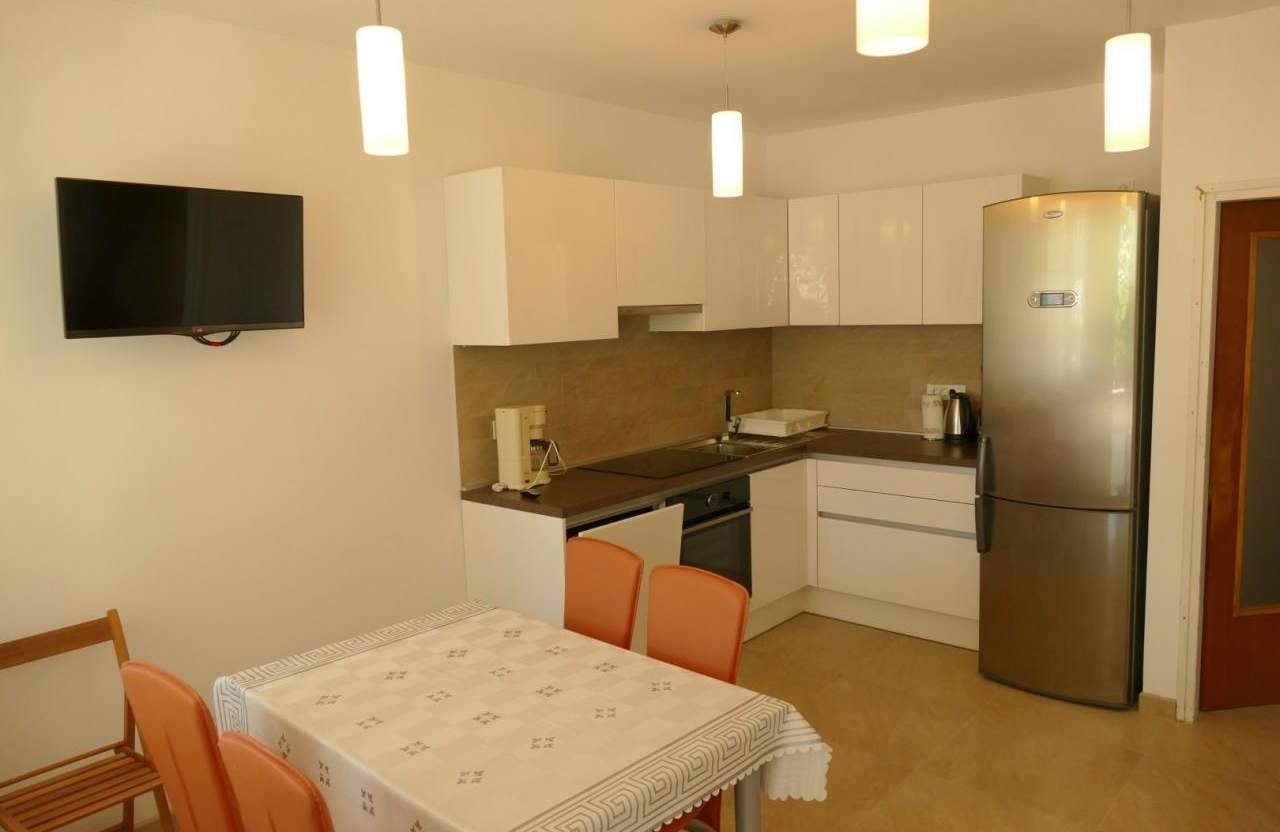 Top Rab Barbat Top Rab Barbat