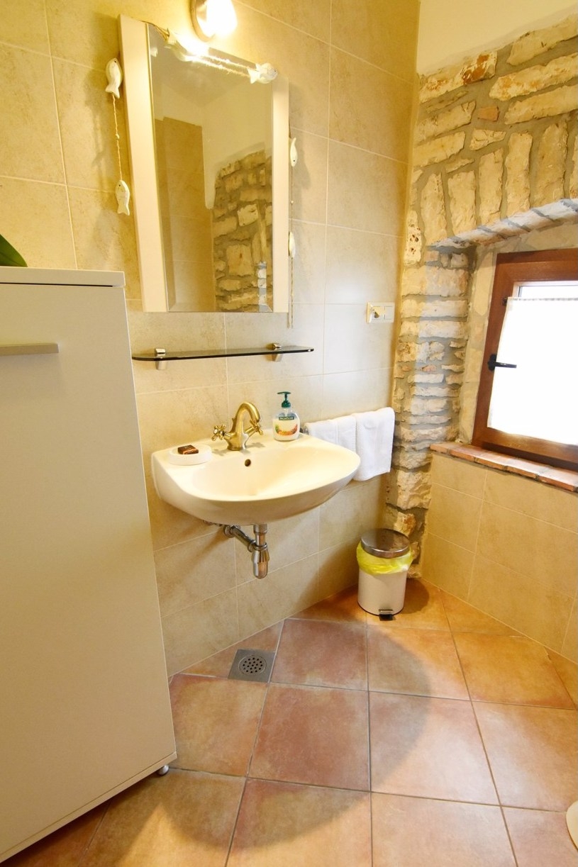 One bedroom apartment with balcony Tar, Poreč  A-b