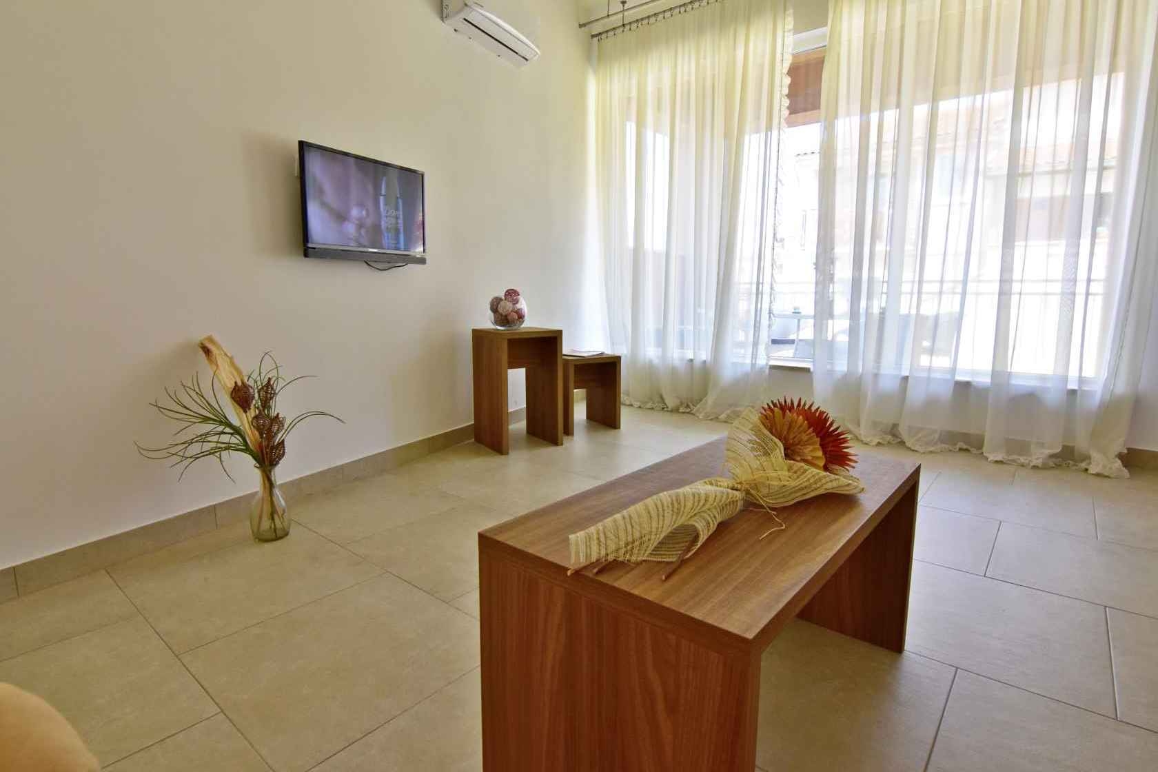 Two bedroom apartment with terrace Tar, Poreč  A-d